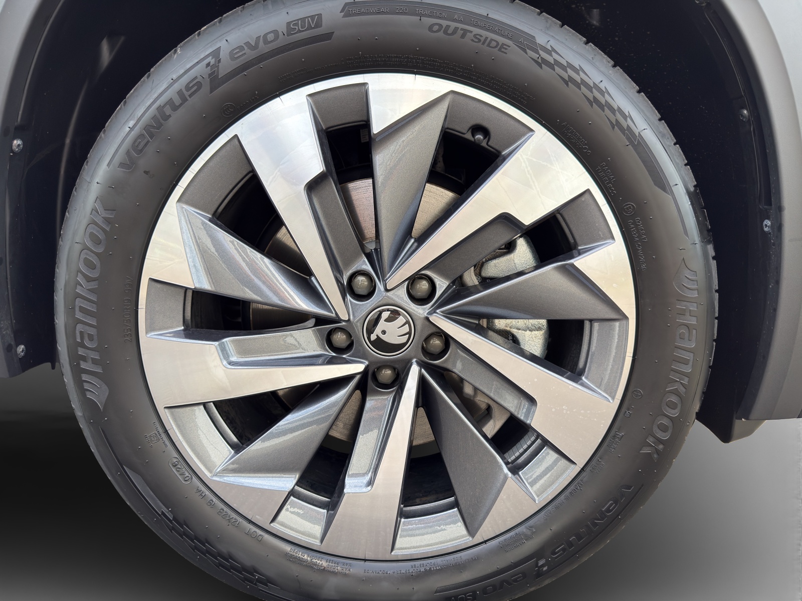 SKODA Kodiaq 2.0 TSI Dynamic 4x4-image-15
