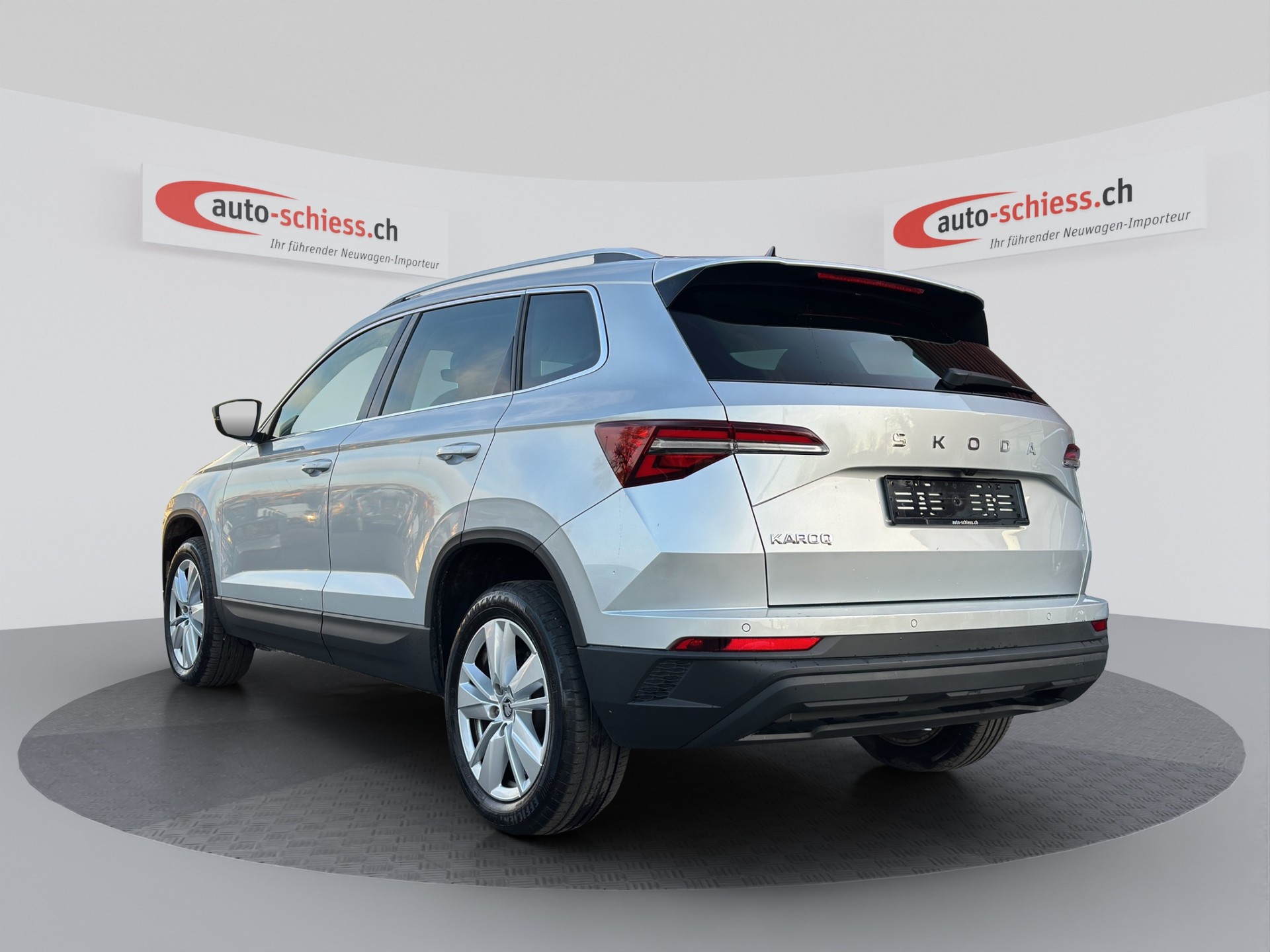 SKODA Karoq 1.5 TSI Selection DSG-image-2