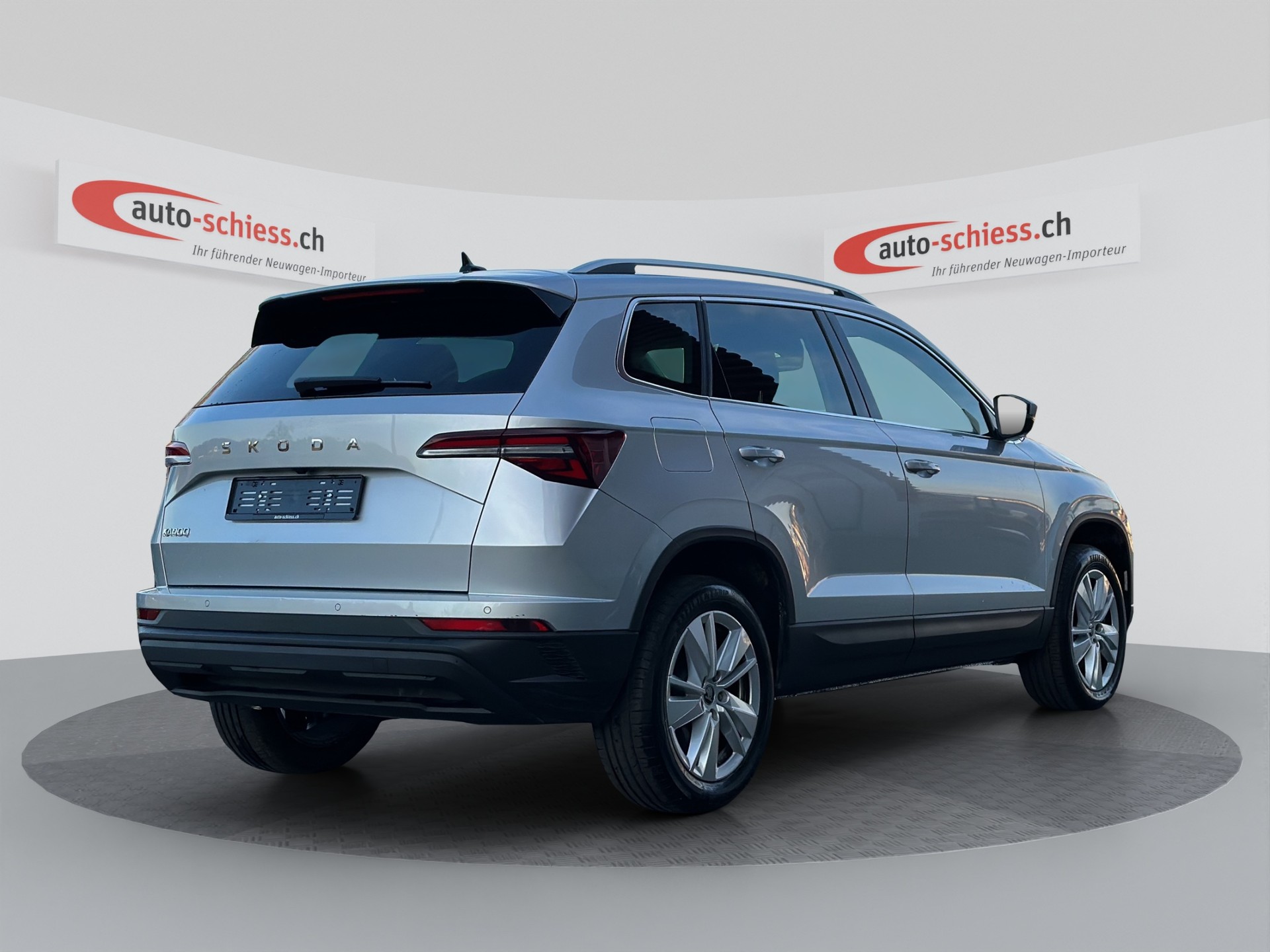 SKODA Karoq 1.5 TSI Selection DSG-image-4