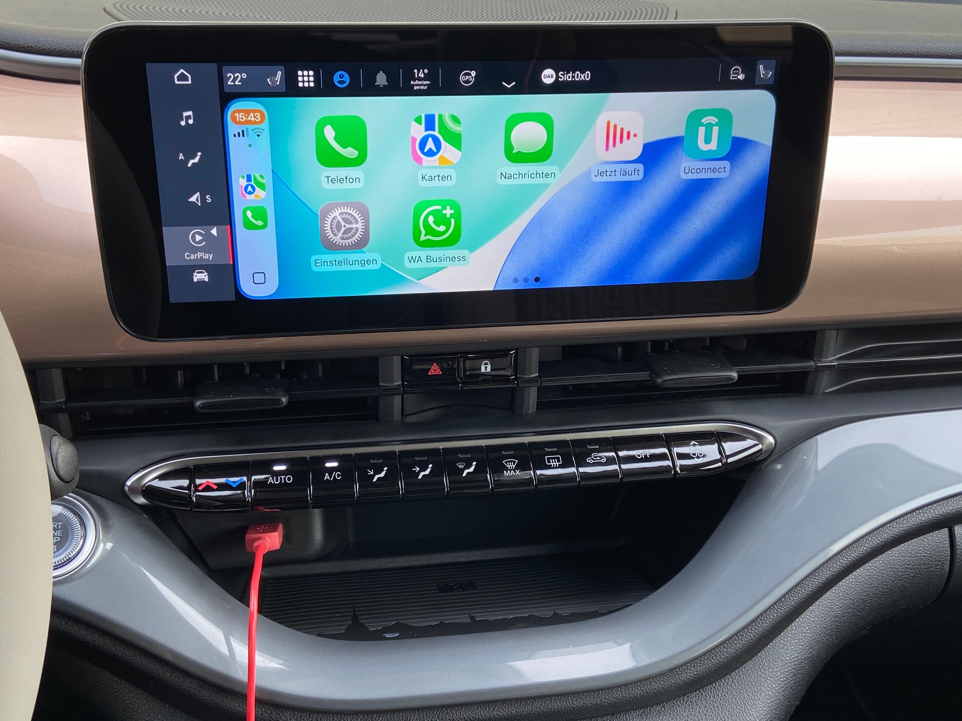 FIAT 500 C electric 87 kW La Prima-image-11