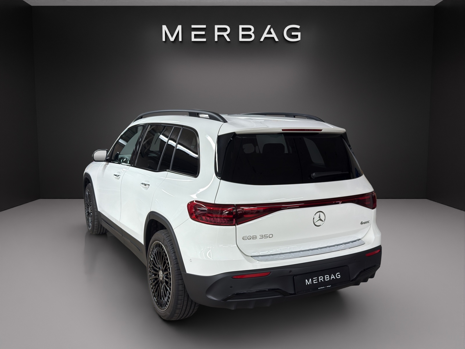MERCEDES-BENZ EQB 350 AMG Line 4Matic-image-2