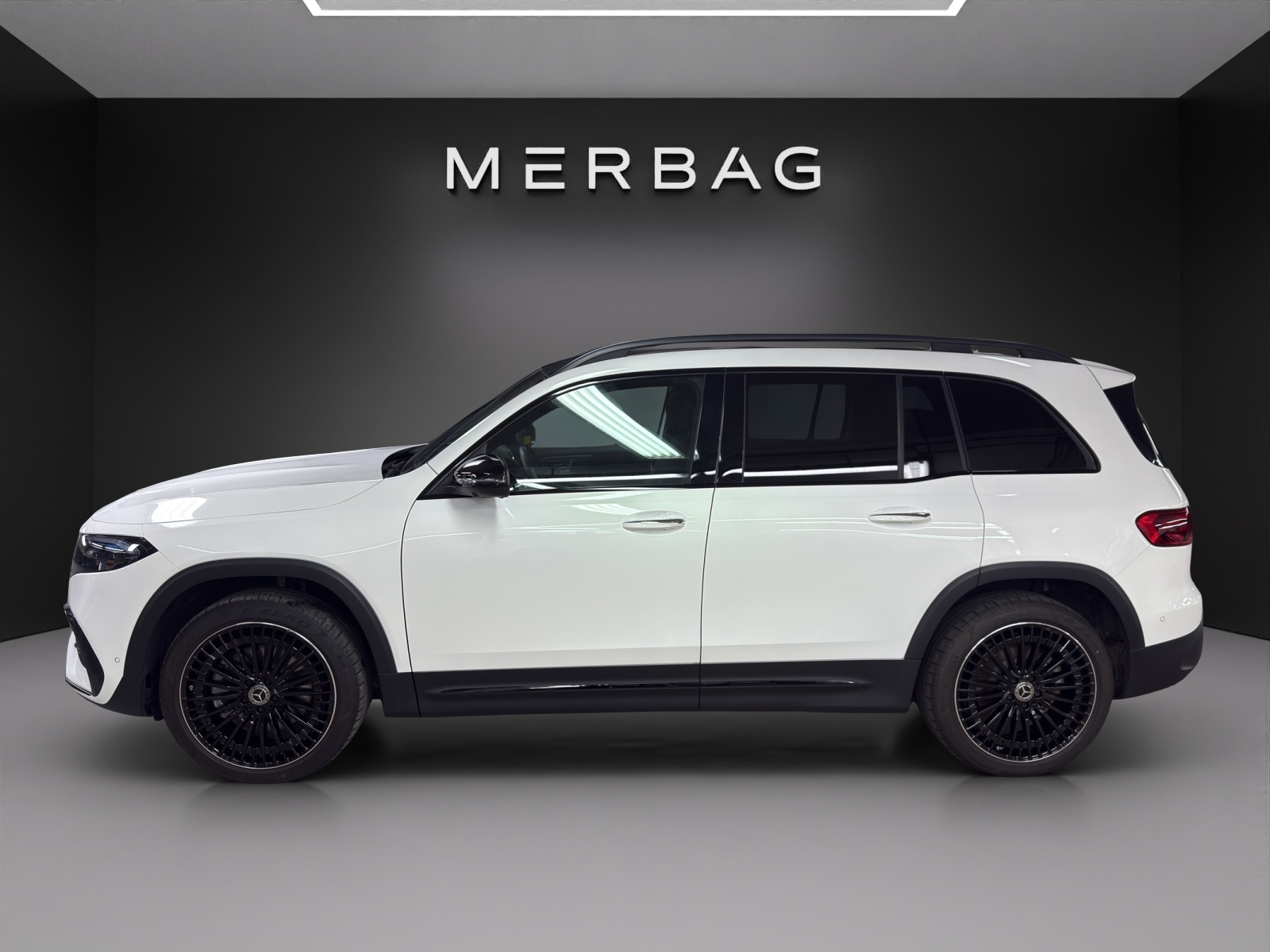 MERCEDES-BENZ EQB 350 AMG Line 4Matic-image-1