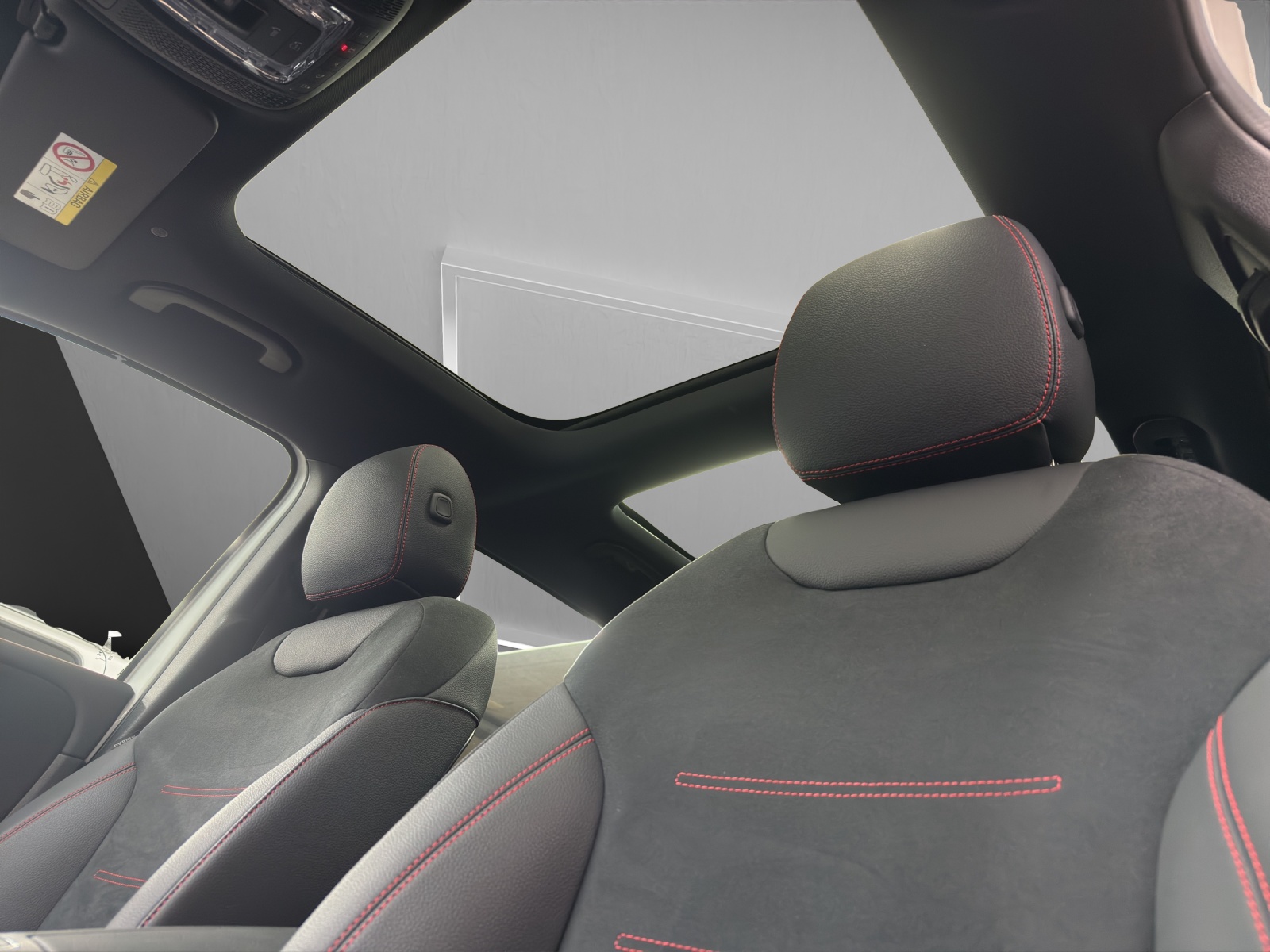 MERCEDES-BENZ EQB 350 AMG Line 4Matic-image-13