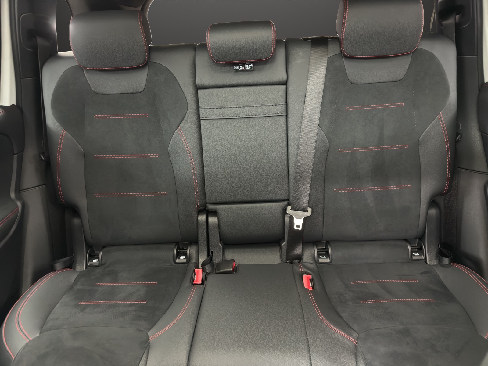 MERCEDES-BENZ EQB 350 AMG Line 4Matic-image-14