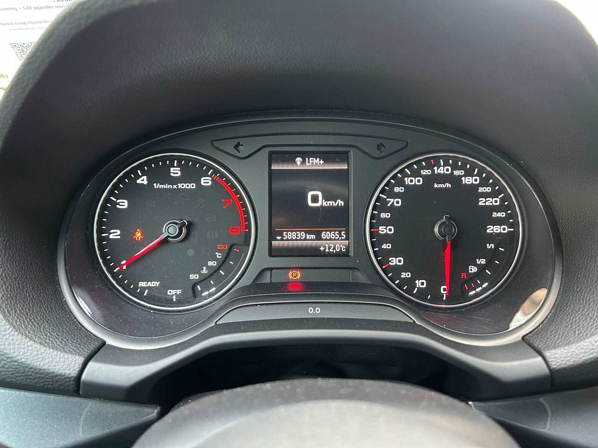 AUDI Q2 1.0 TFSI Sport Ultra-image-9
