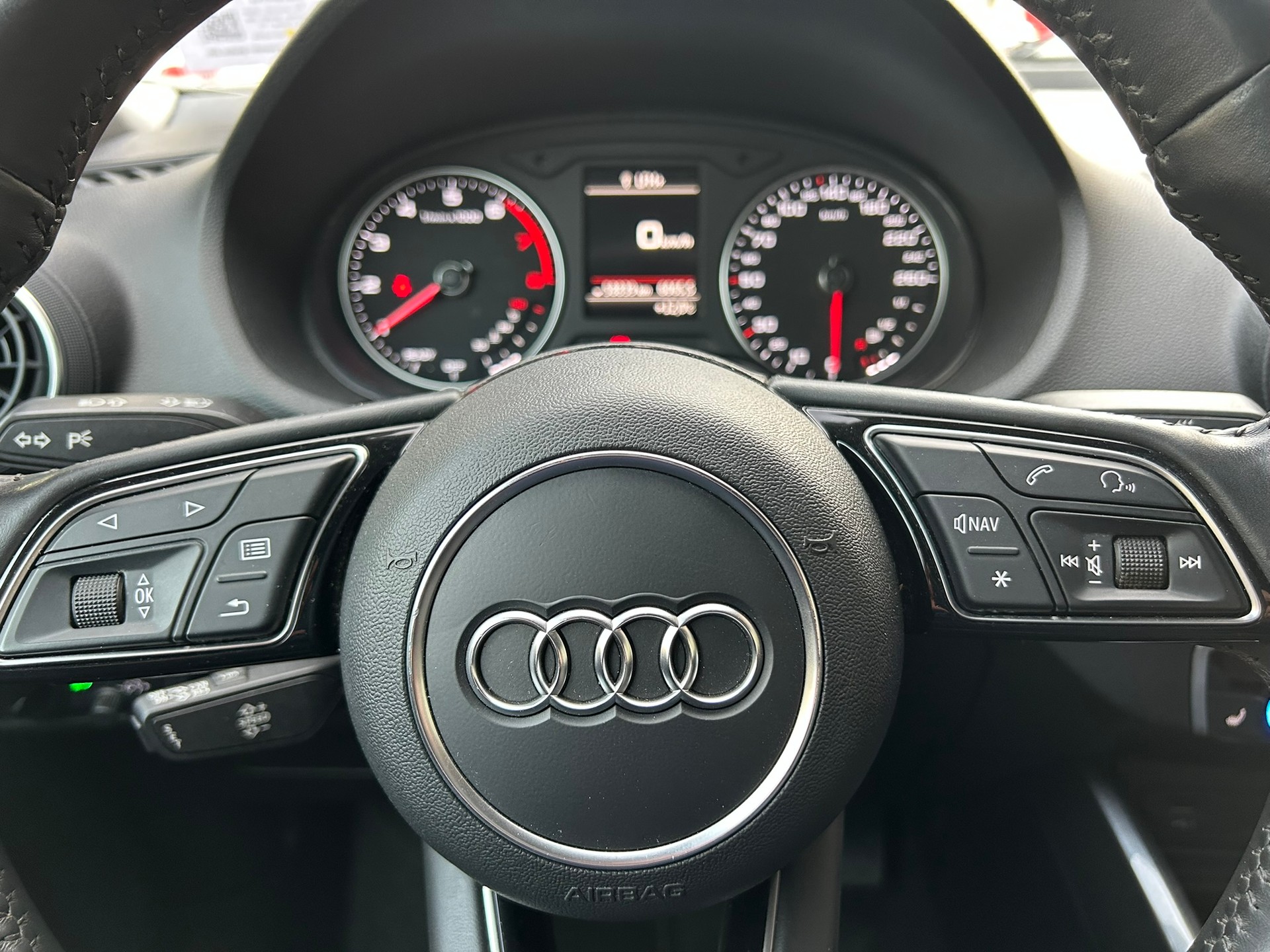 AUDI Q2 1.0 TFSI Sport Ultra-image-8