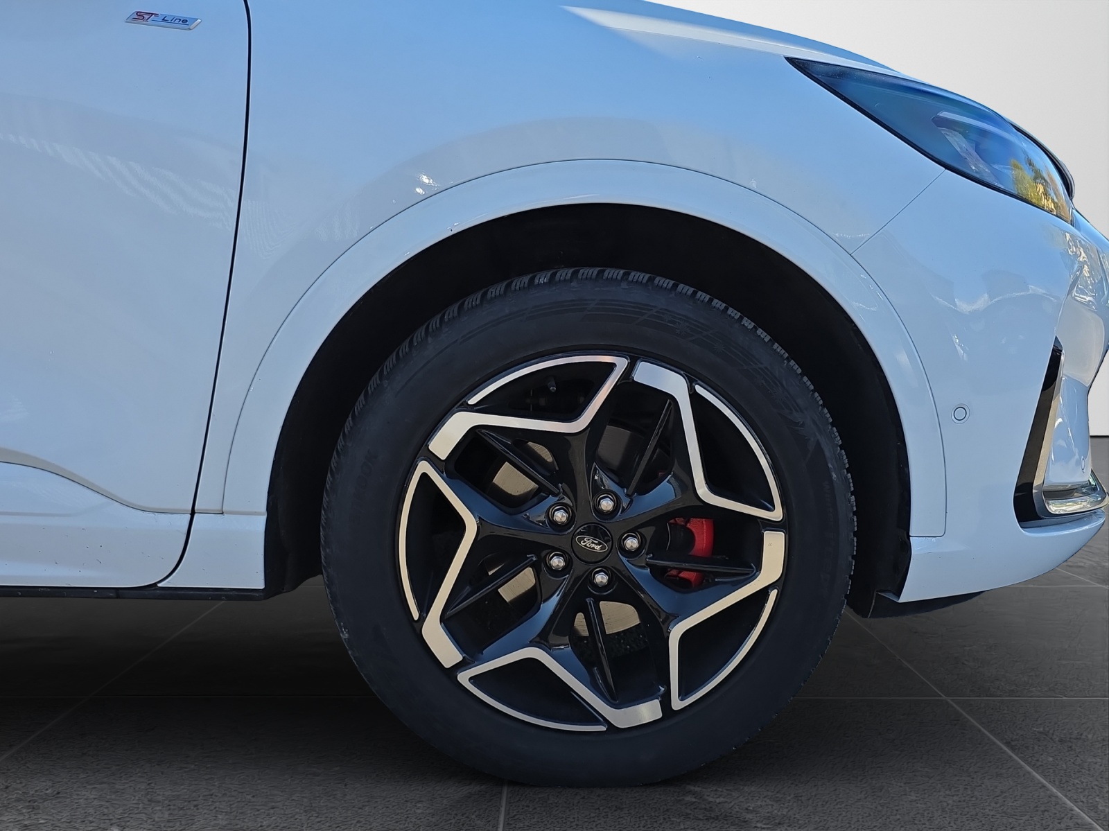 FORD Kuga 2.5 Hybrid ST-Line X 4x4-image-13