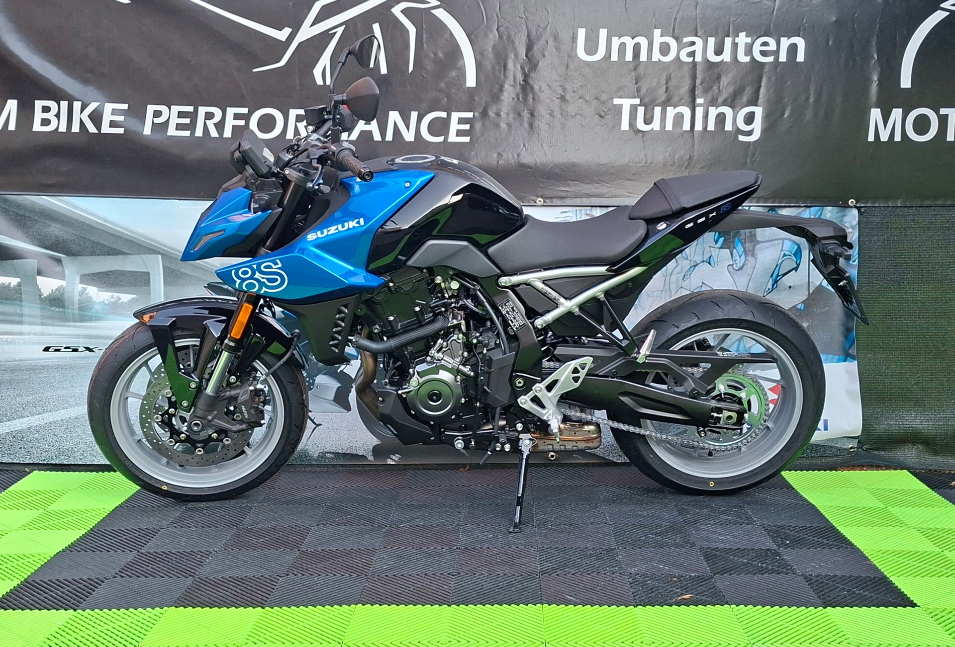 SUZUKI GSX 8 S (35kW)-image-5