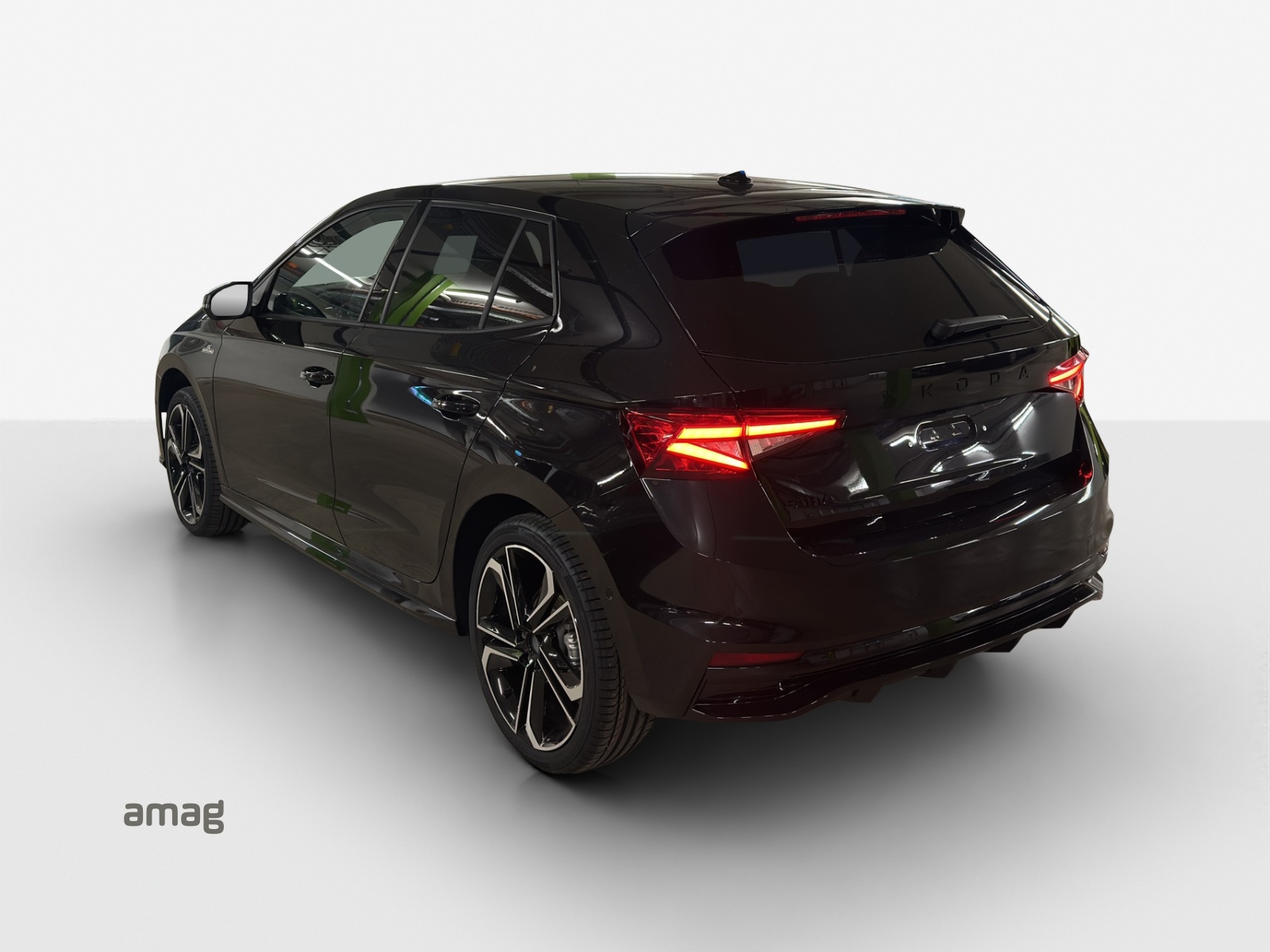 SKODA Fabia 1.5 TSI Monte Carlo DSG-image-2