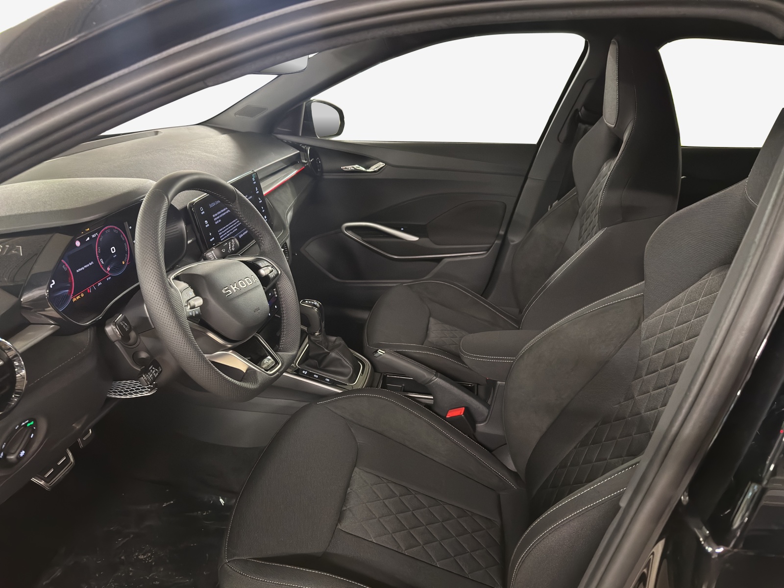 SKODA Fabia 1.5 TSI Monte Carlo DSG-image-7