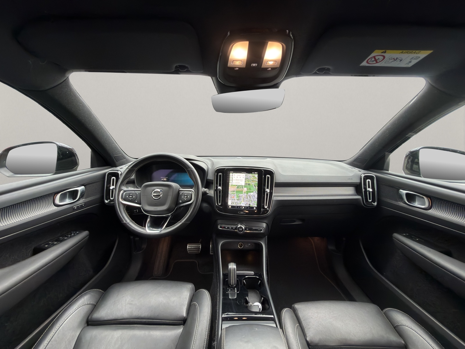 VOLVO XC40 P8 Twin R-Design AWD-image-8