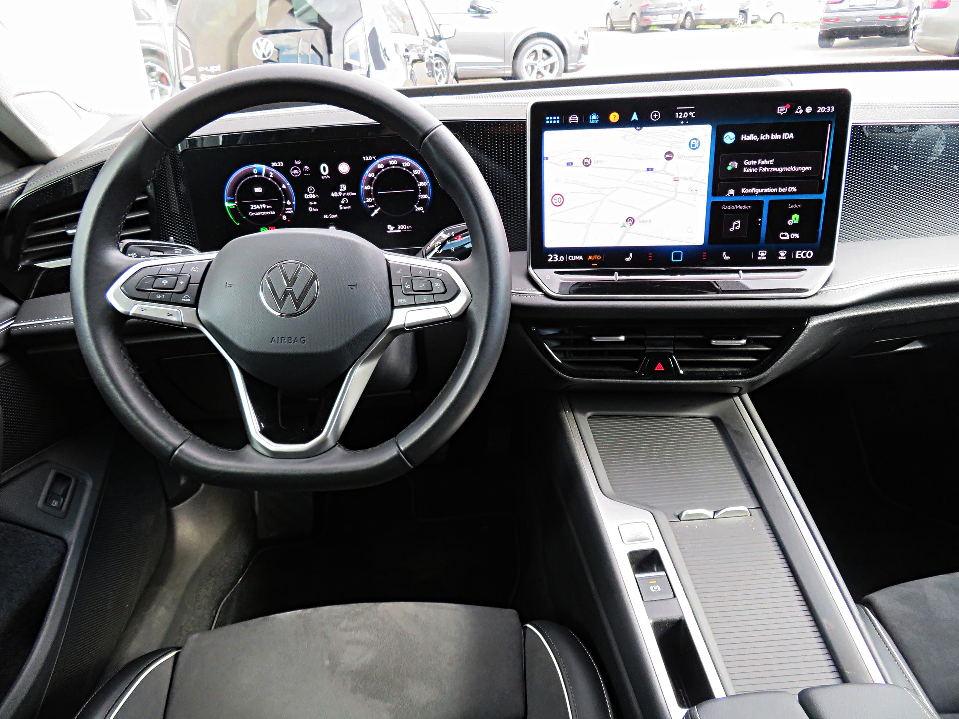 VW Passat Variant 1.5 TSI evo2 Plug-In- Hybrid Business DSG-image-4