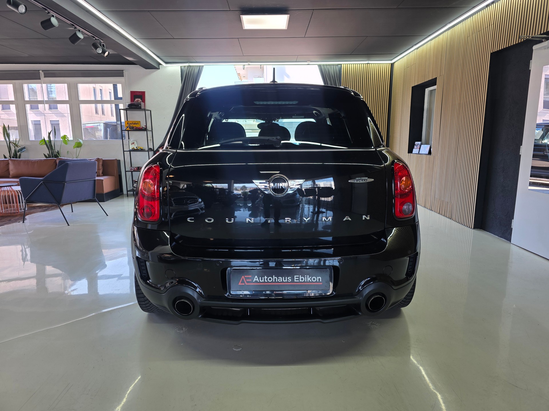 MINI Countryman John Cooper Works ALL4-image-5