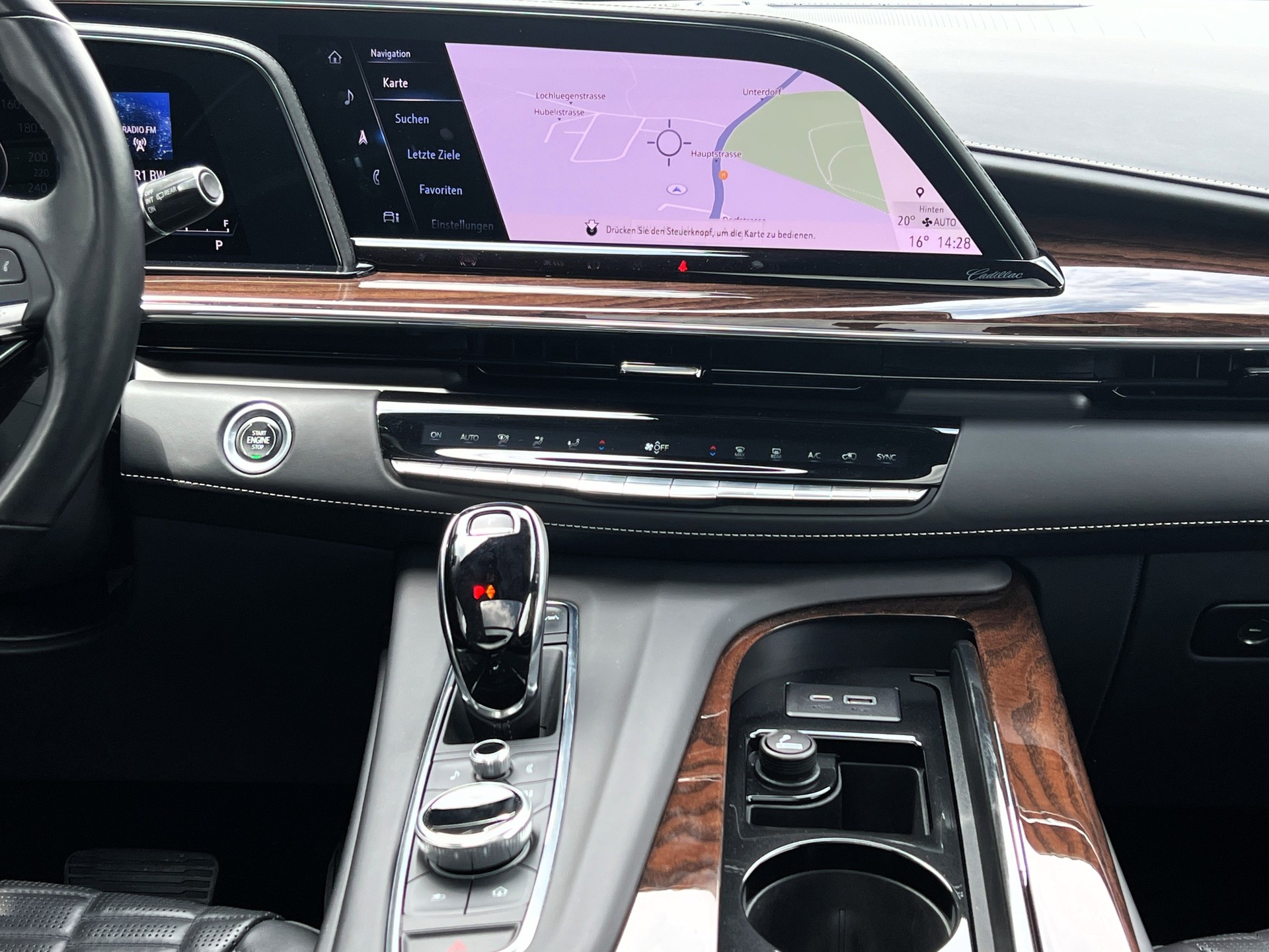 CADILLAC 6.2 V8 Sport Platinum*8-Sitzplätze*-image-14