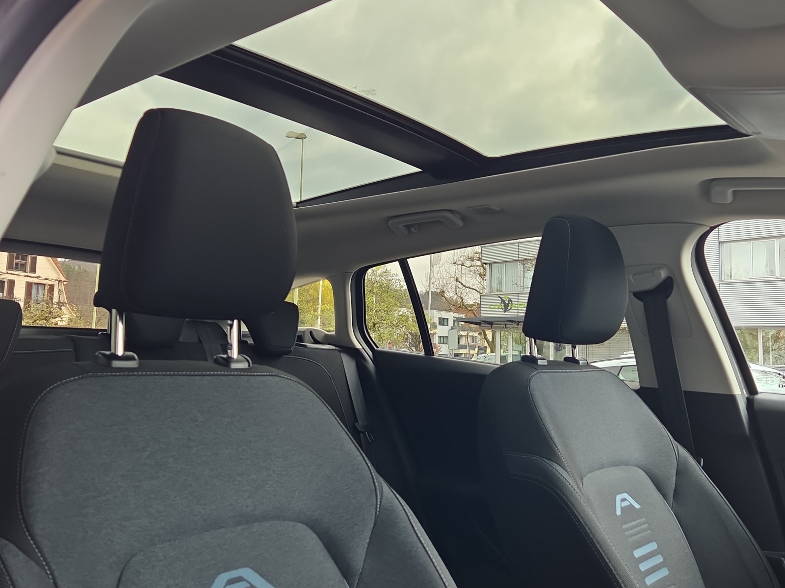 FORD Station Wagon 1.0i EcoB Hybrid 125 Active-image-10