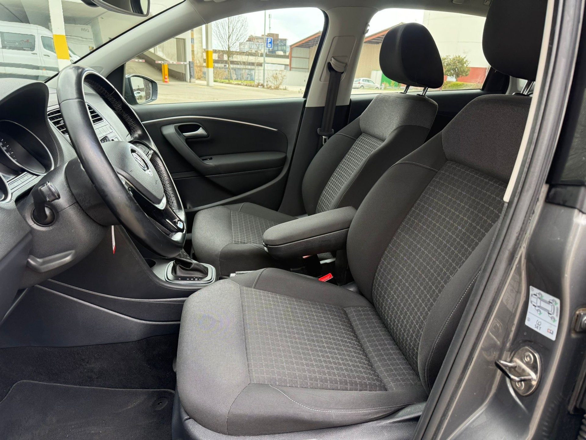 VW Polo 1.2 TSI BMT Comfortline DSG-image-6