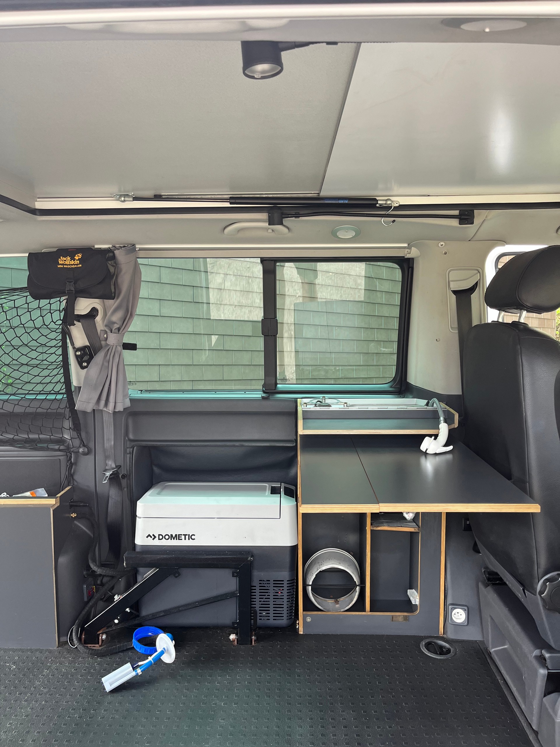 VW Caravelle Comfortline 4Motion 2,0 Ltr. - 132 kW TDI KAT-image-3