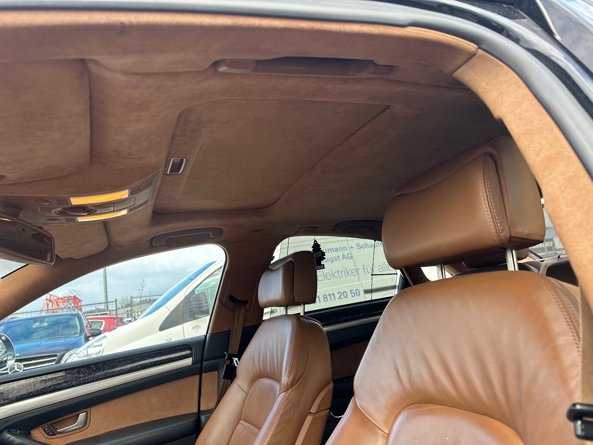 AUDI S8 5.2 V10 quattro tiptronic-image-9