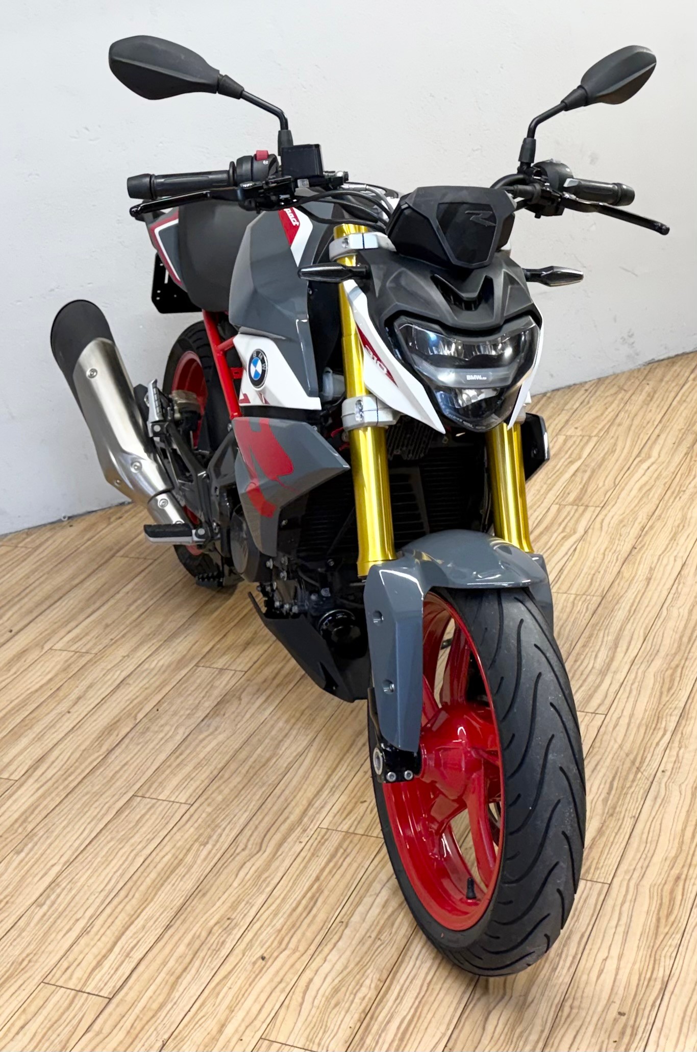 BMW G 310 R
