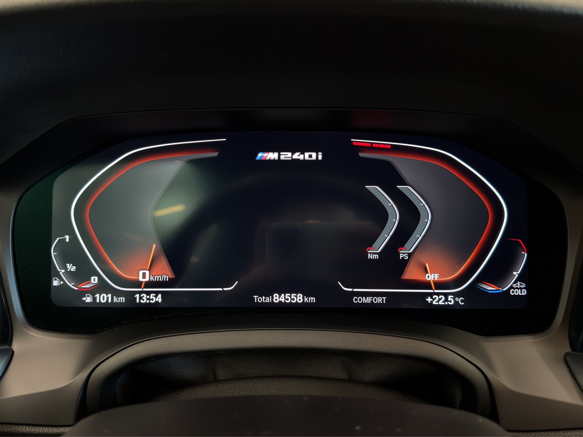 BMW M240i xDrive M Sport Pro Steptronic-image-16