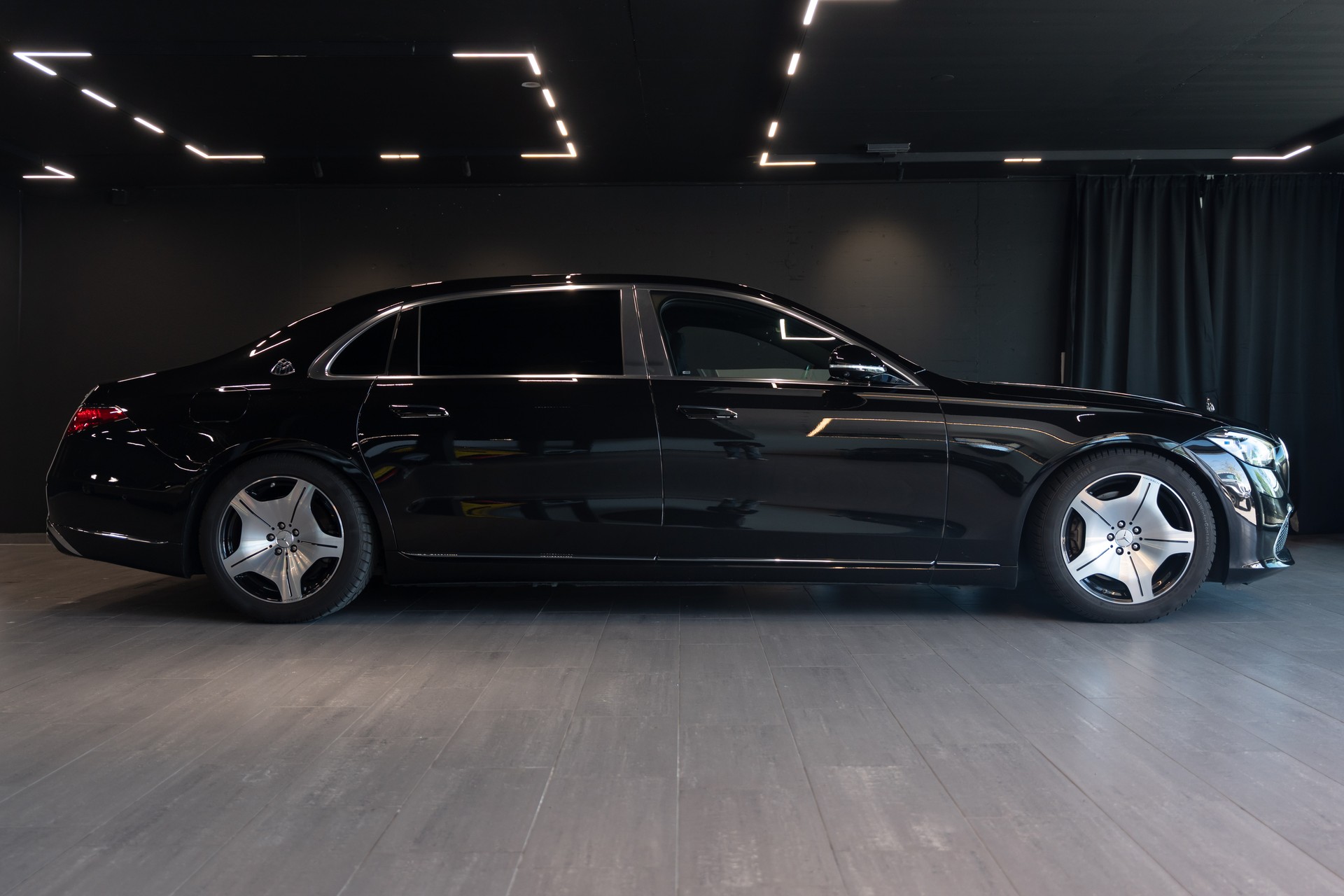 MERCEDES-BENZ S 580 4Matic Maybach 9G-Tronic / CH Fahrzeug / Top Ausstattung / Gratisservice-image-4