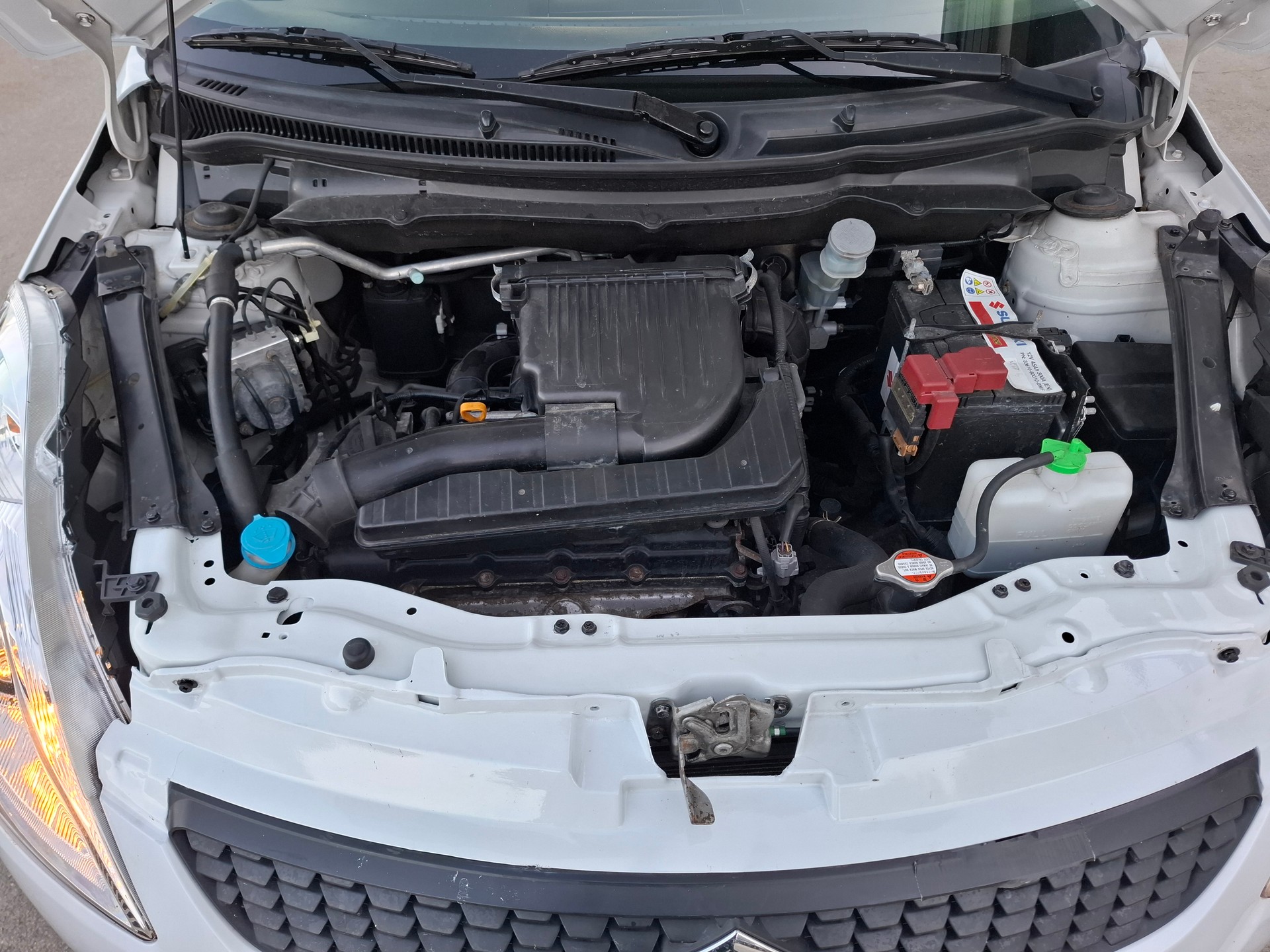 SUZUKI Swift 1.2i 16V GL Piz Sulai 4x4-image-13