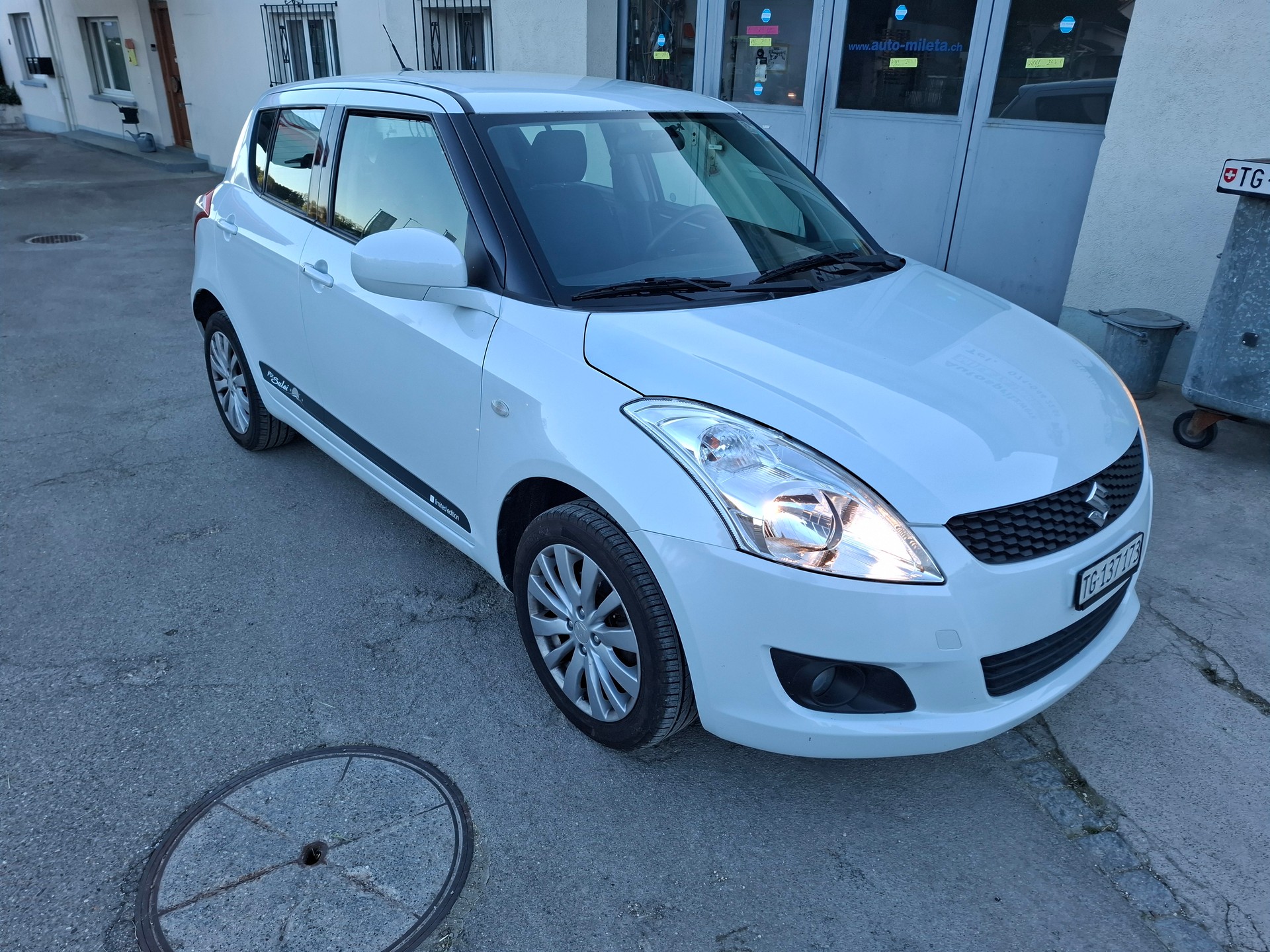 SUZUKI Swift 1.2i 16V GL Piz Sulai 4x4-image-1