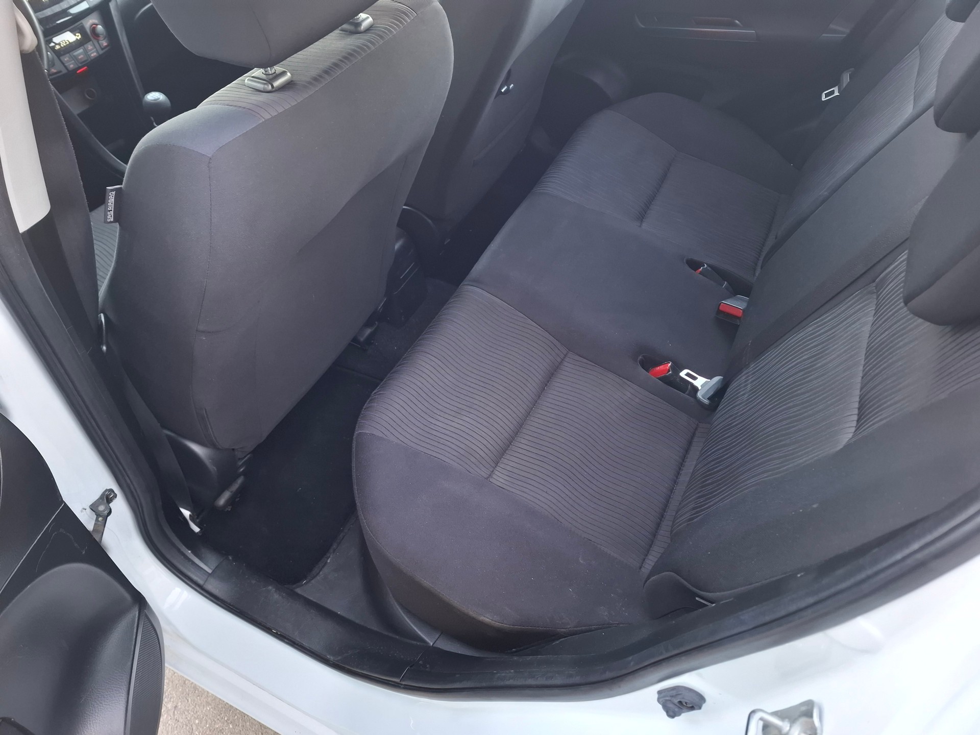 SUZUKI Swift 1.2i 16V GL Piz Sulai 4x4-image-7