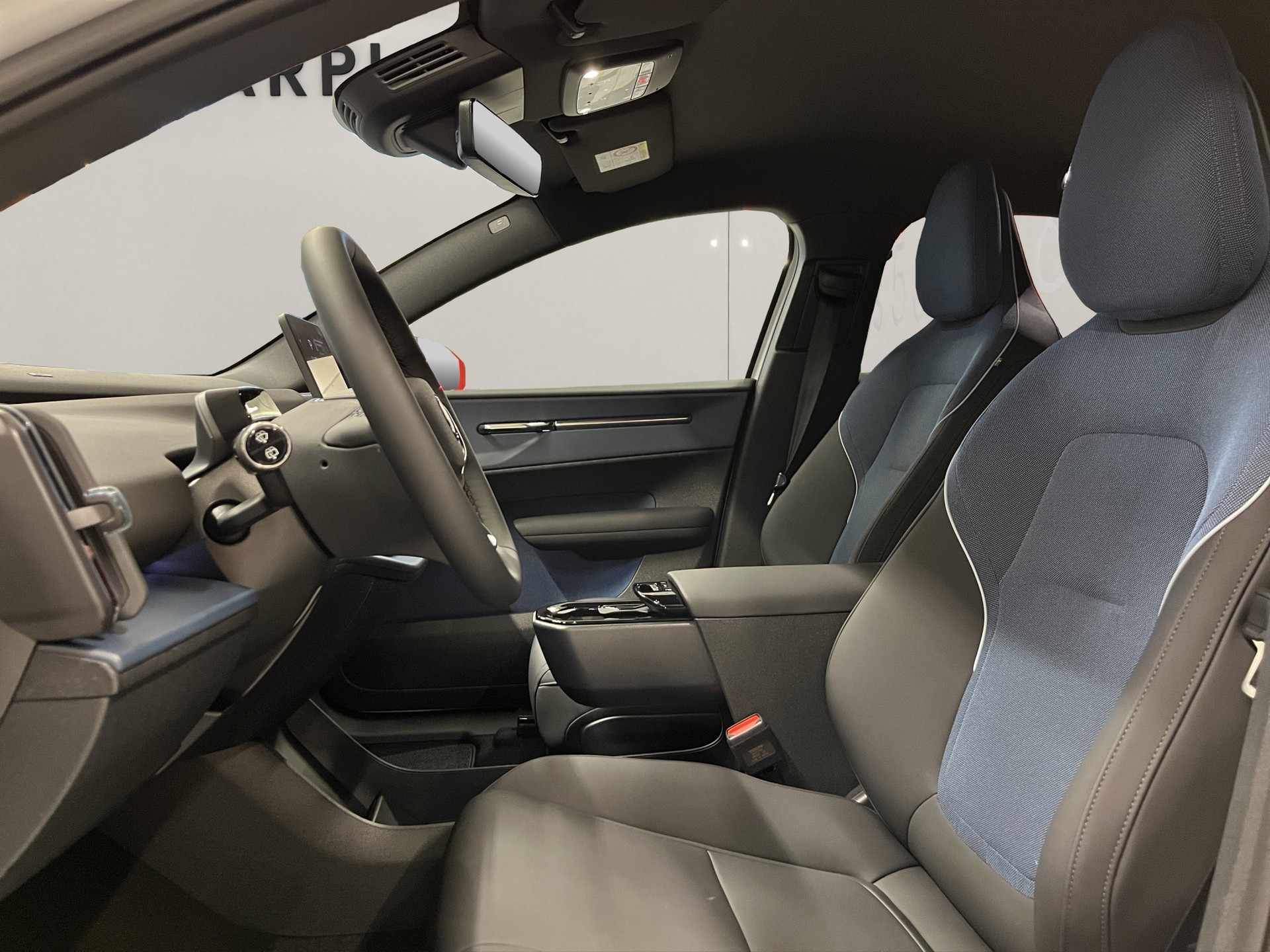 VOLVO EX30 E60 Twin Plus Performance AWD WORKER-image-6