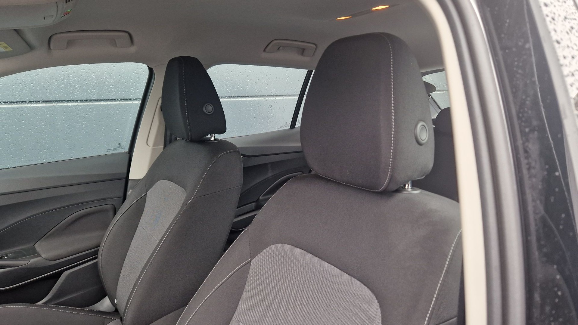 SKODA Fabia 1.0 TSI Dynamic DSG-image-6