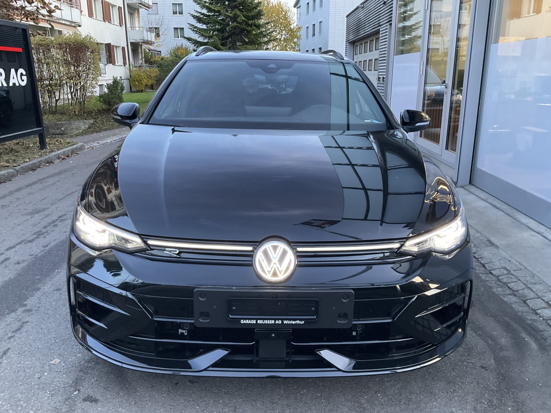 VW Golf Variant R 2.0 TSI 333PS 4 MOTION *** FACELIFT MIT TOPAUSSTATTUNG ***-image-1