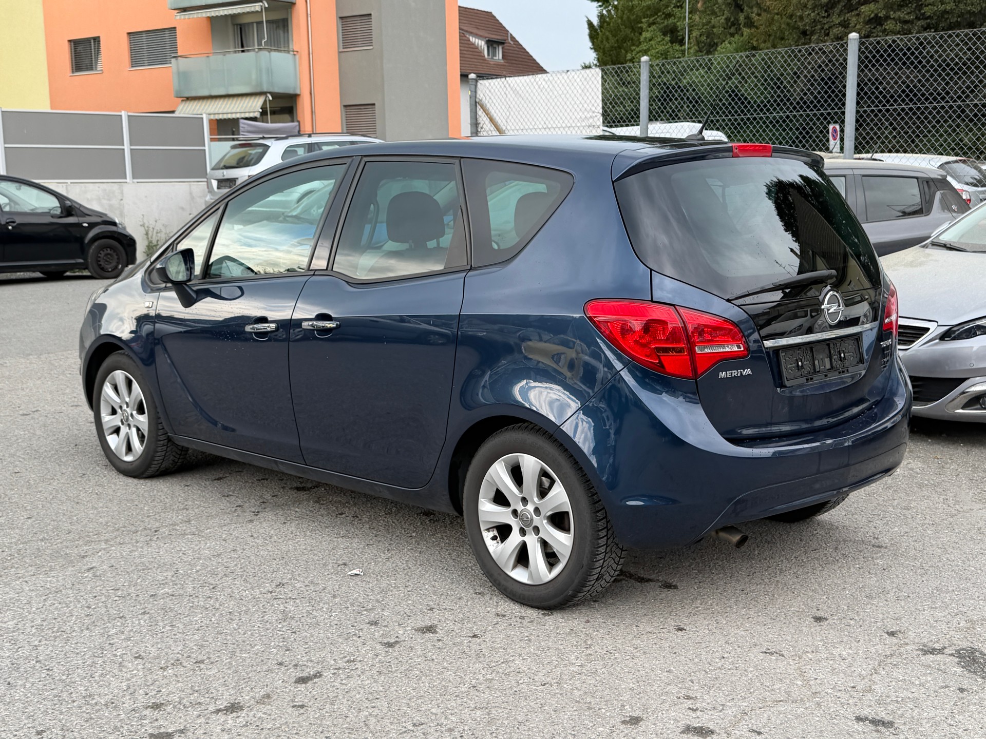 OPEL Meriva 1.4 Turbo Cosmo-image-12