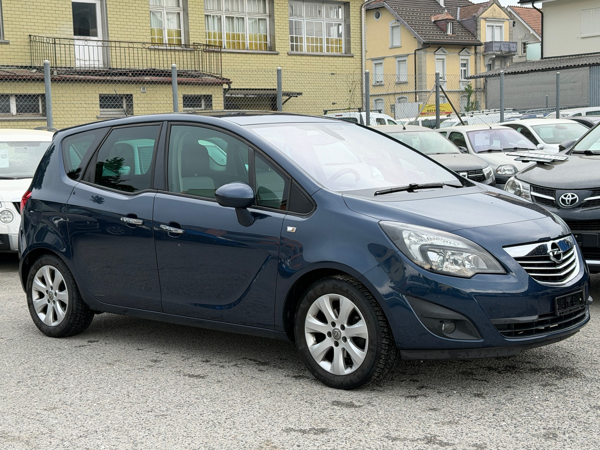 OPEL Meriva 1.4 Turbo Cosmo-image-1