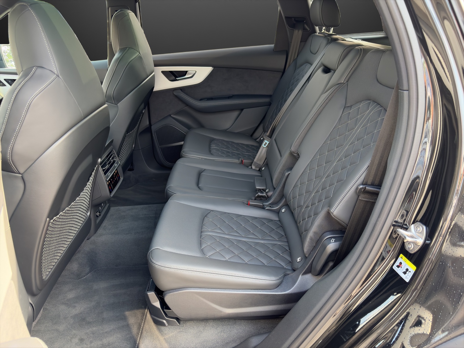 AUDI Q7 SUV TDI quattro 210 kW S Line tiptronic-image-9