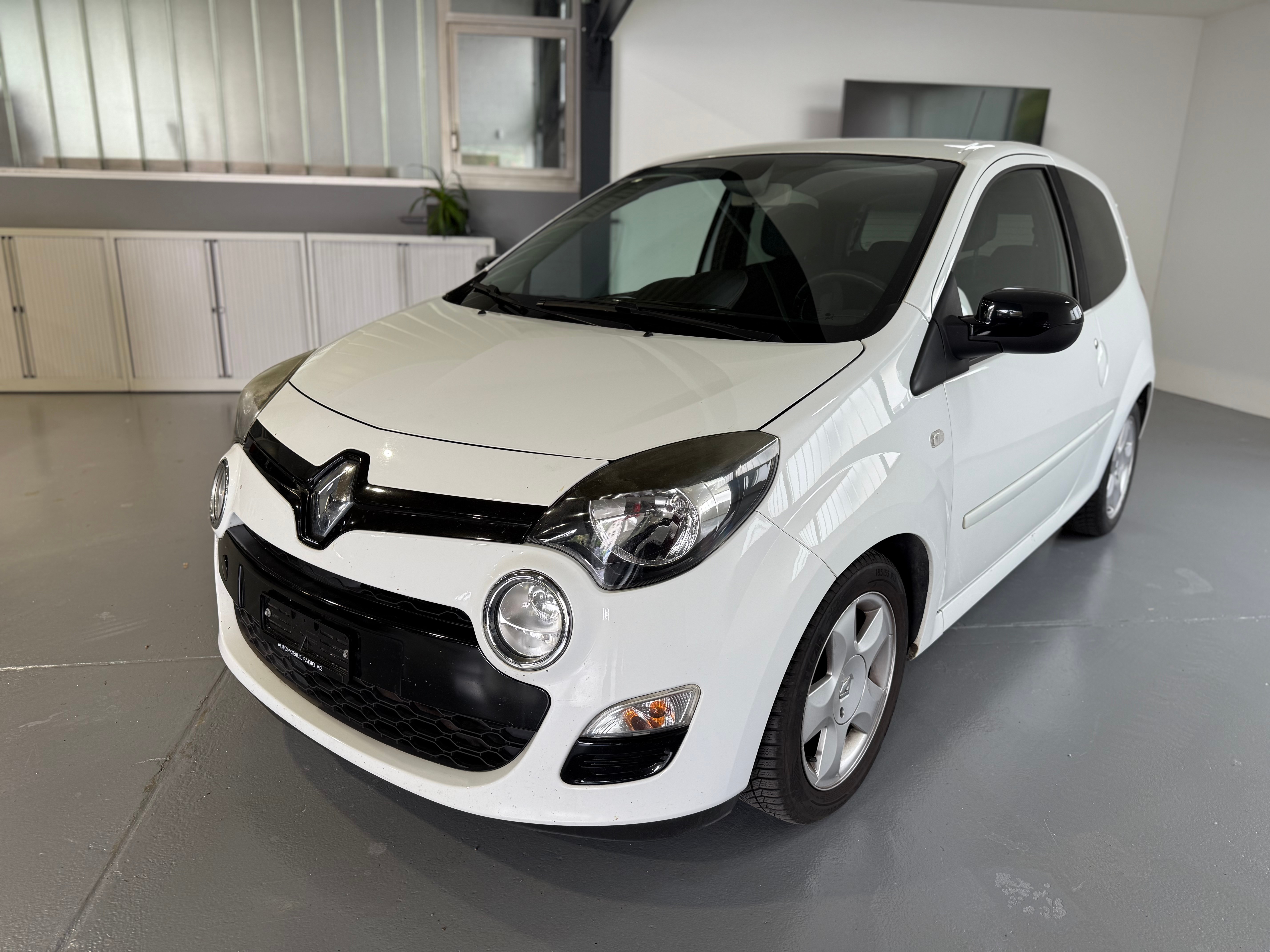 RENAULT Twingo 1.2 16V Dynamique Quickshift (Kleinwagen) Renault RENAULT Twingo 1.2 16V Dynamique Quickshift (Kleinwagen)