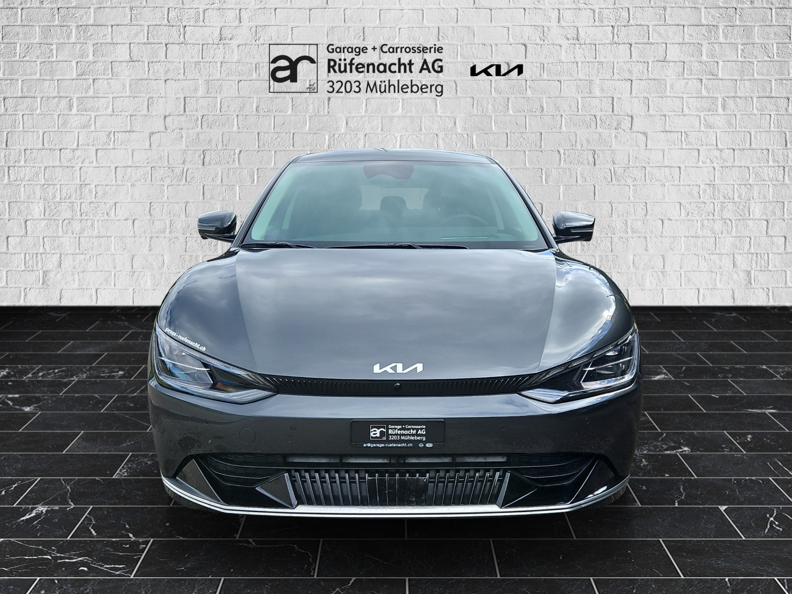 KIA EV6 77 kWh Edition 24-showroom-element-2