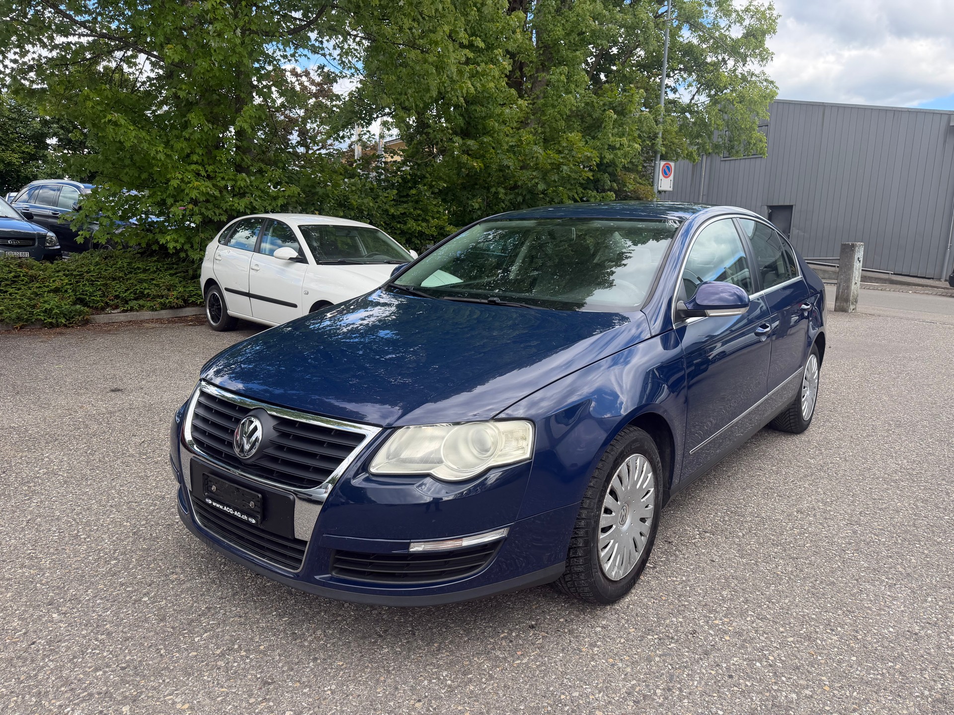 VW Passat 2.0 TDI Comfortline ** Klima-auto ** Tempomat ** 10x Airbag, **-image-0