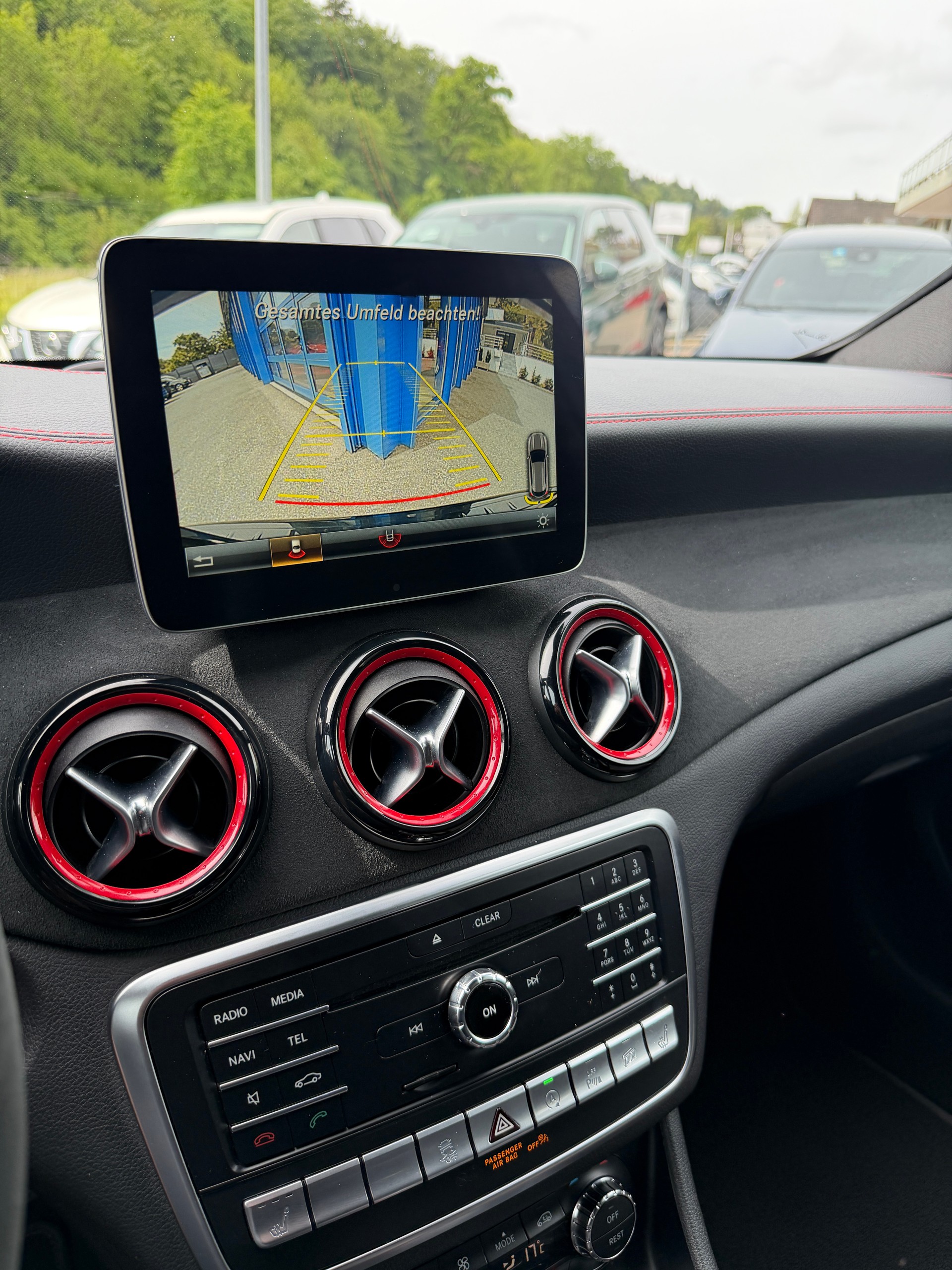 MERCEDES-BENZ GLA 45 AMG 4Matic 7G-DCT-image-13