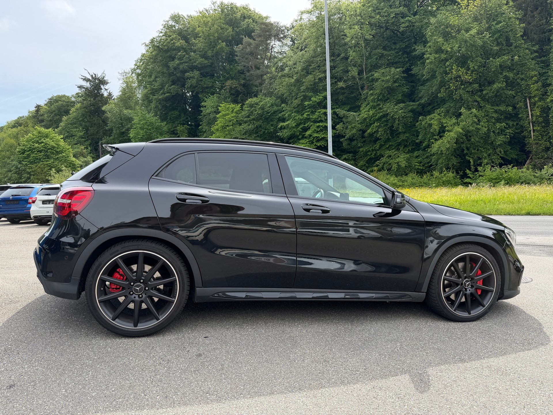 MERCEDES-BENZ GLA 45 AMG 4Matic 7G-DCT-image-2