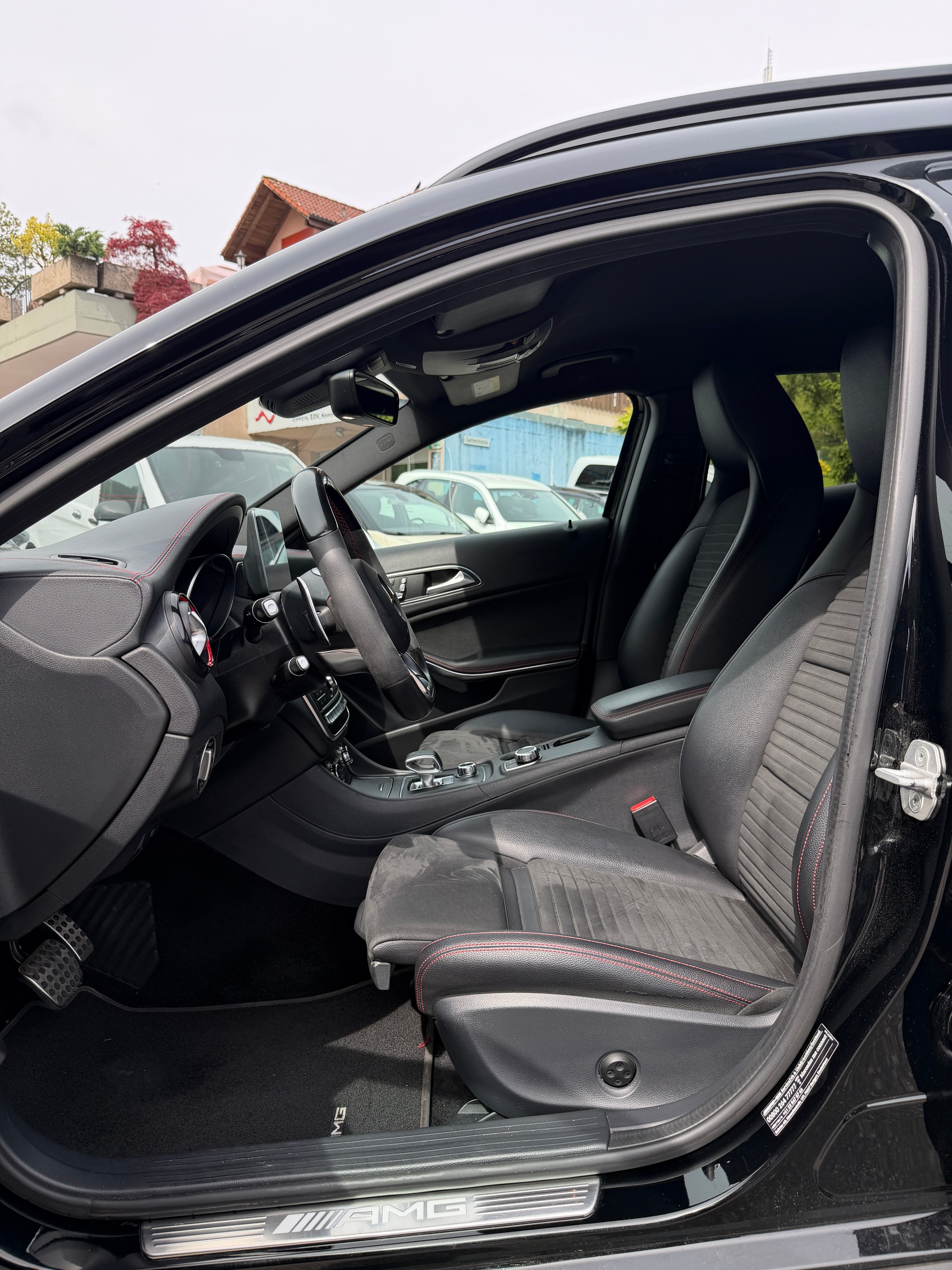 MERCEDES-BENZ GLA 45 AMG 4Matic 7G-DCT-image-7