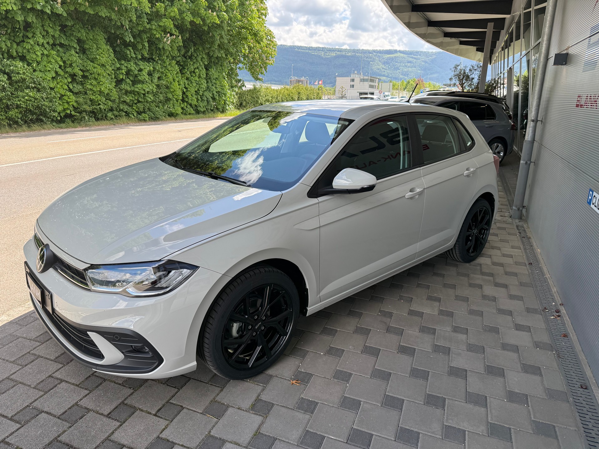VW Polo 1.0 TSI Basis 4Me-image-2