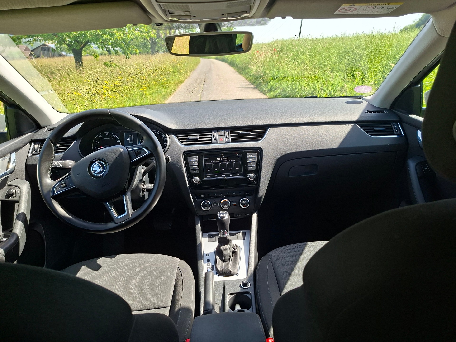SKODA Octavia Combi 1.8 TSI Style 4x4 DSG-image-7