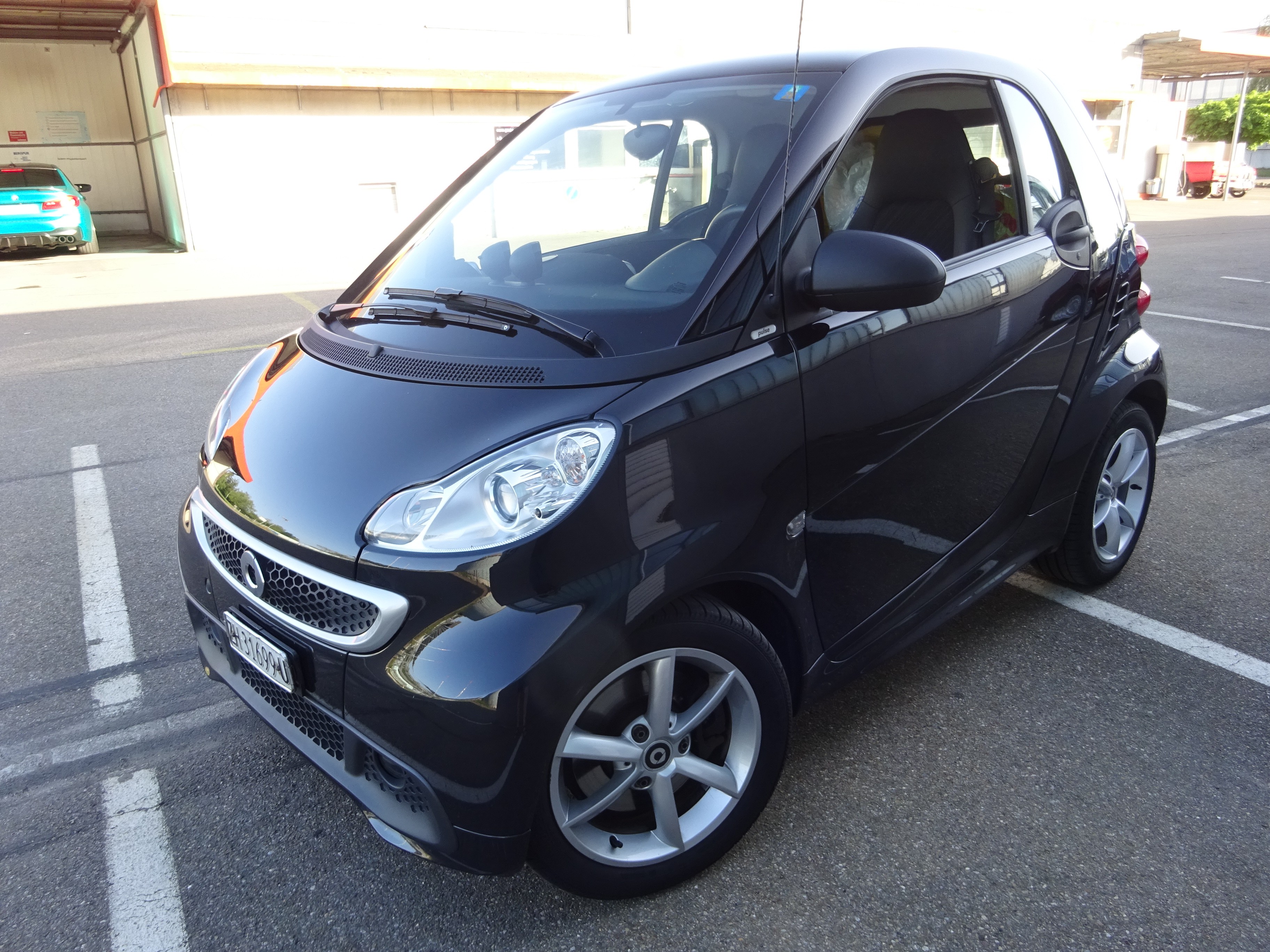 Car photo