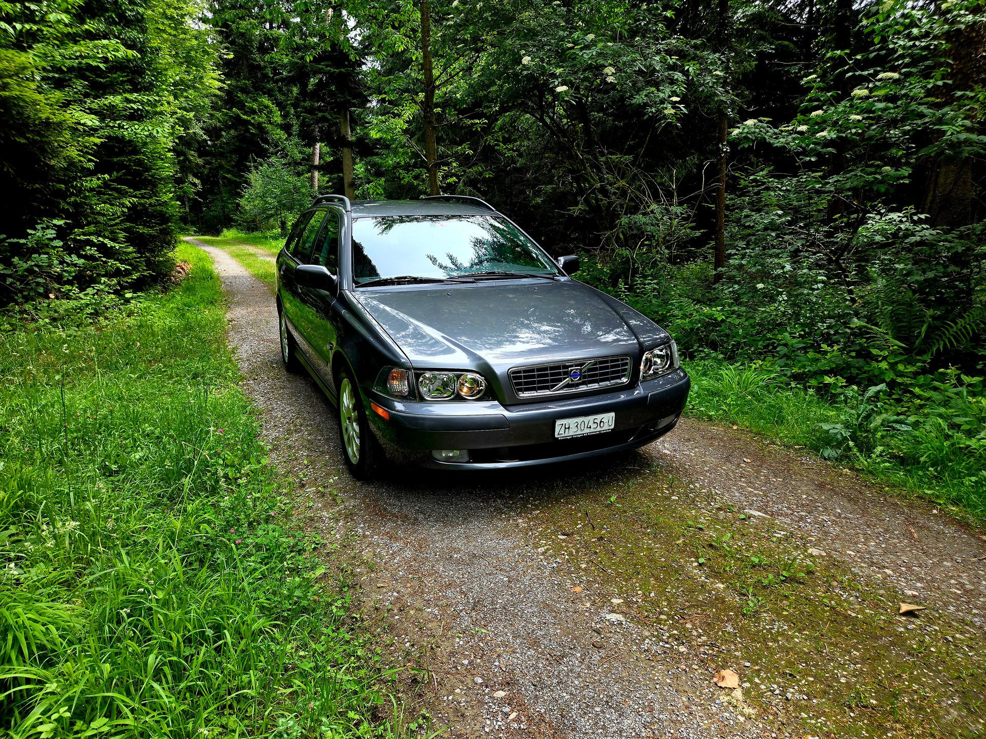VOLVO V40 2.0T Nordic-image-0