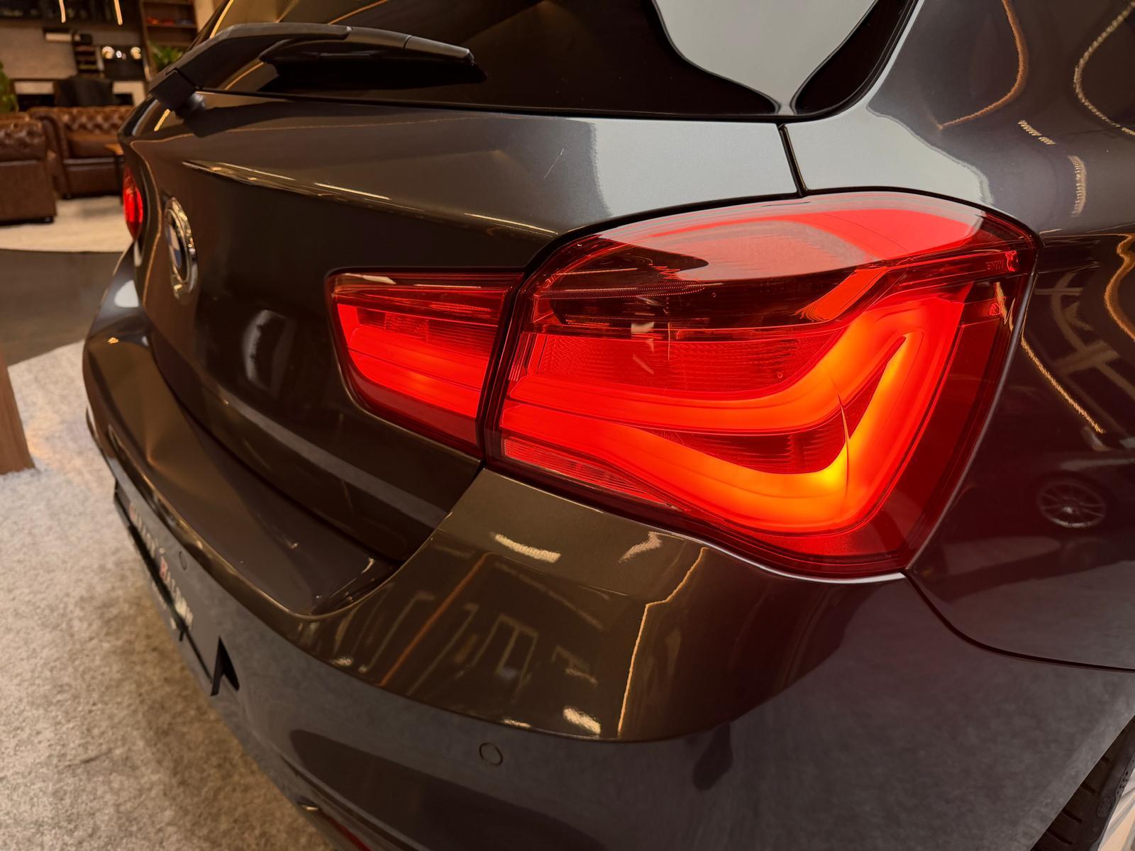BMW M140i xDrive-image-10