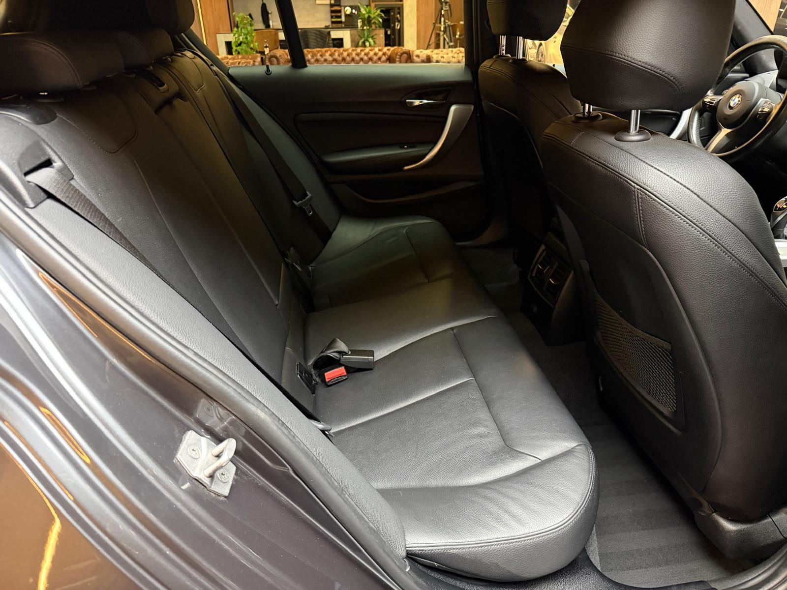 BMW M140i xDrive-image-16