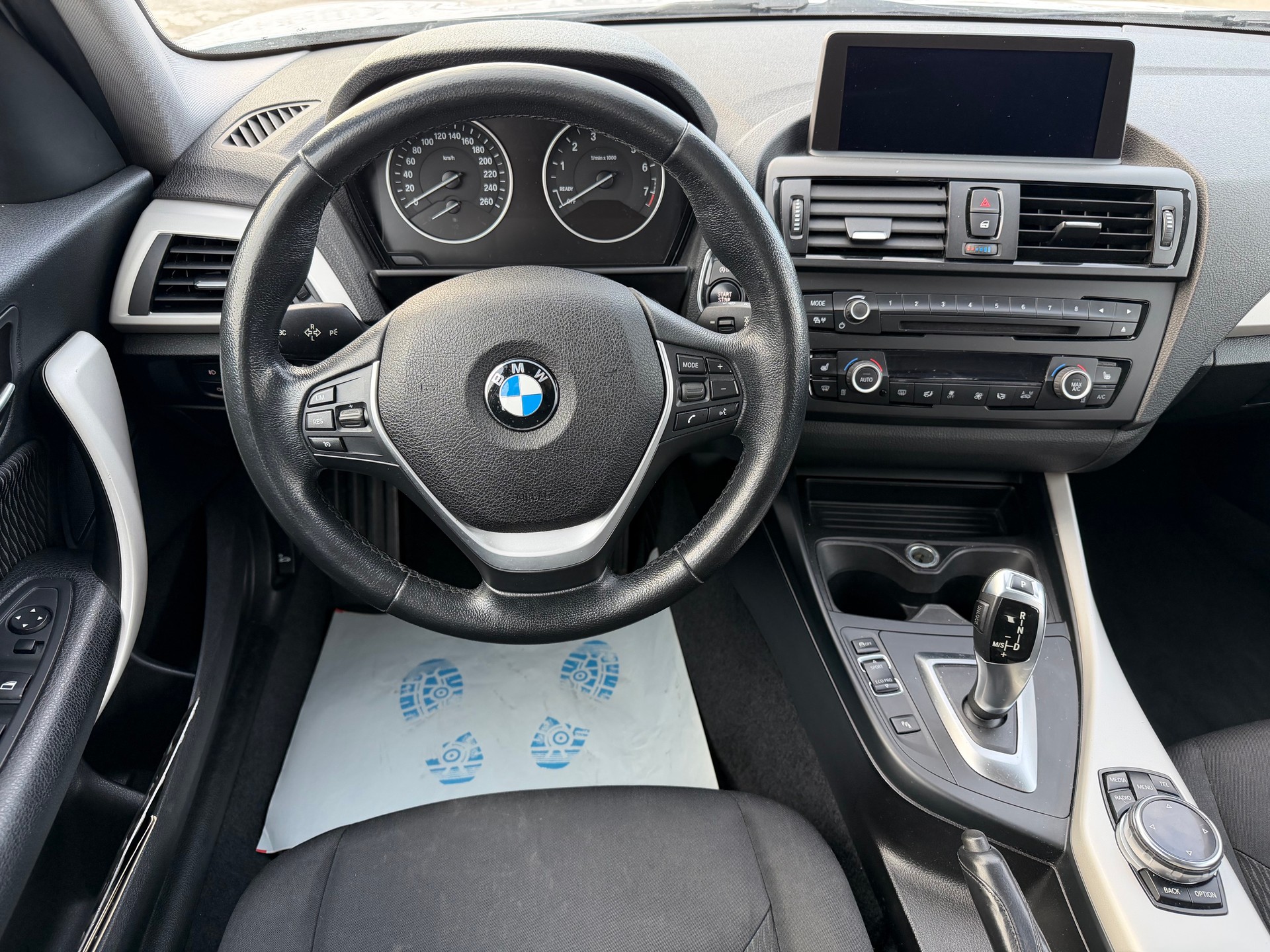 BMW 116i-image-3