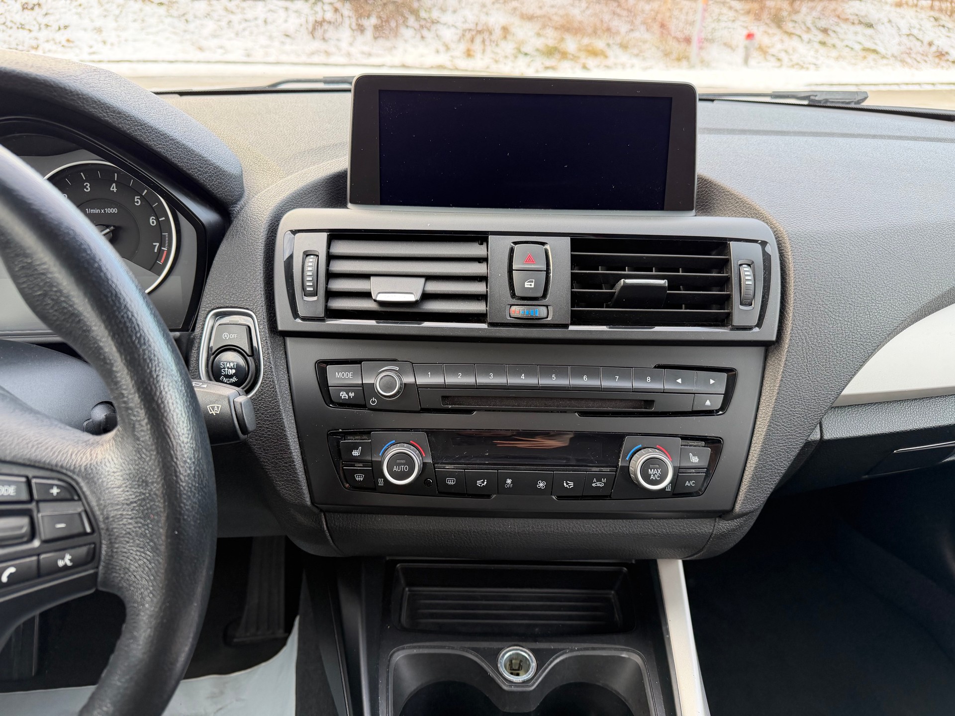 BMW 116i-image-4