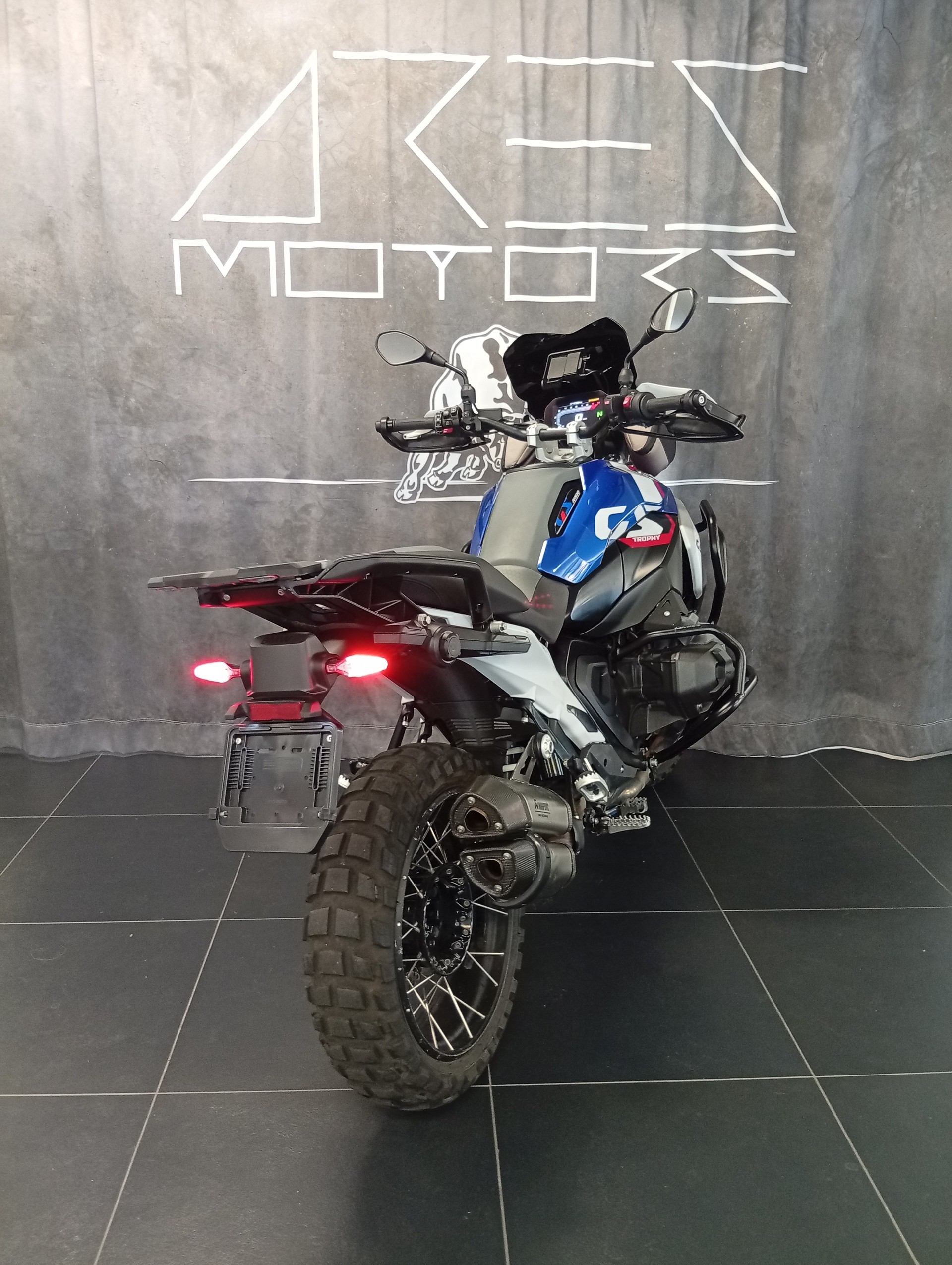 BMW R 1300 GS-image-9