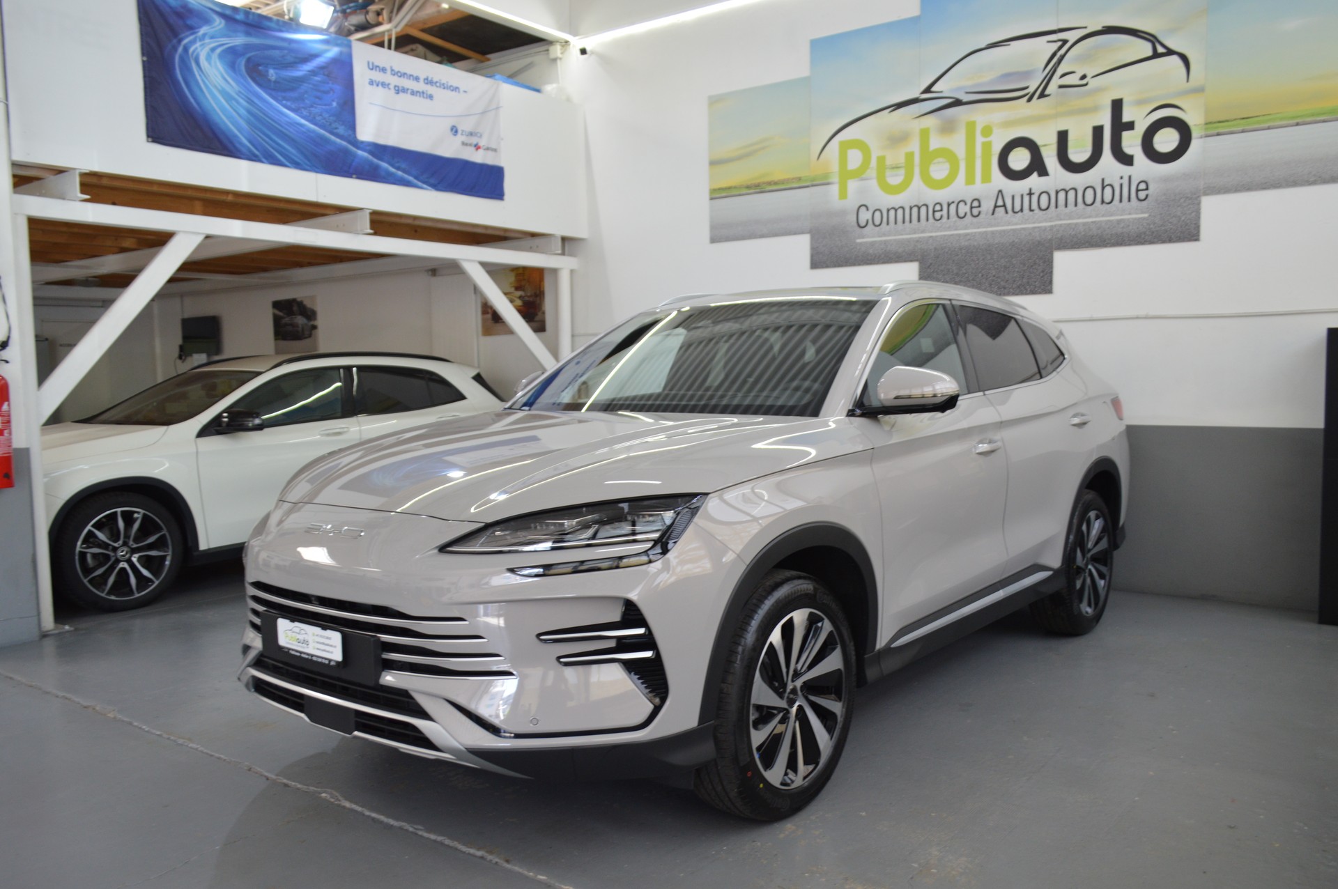 BYD Seal U DM-i Design AWD-image-0